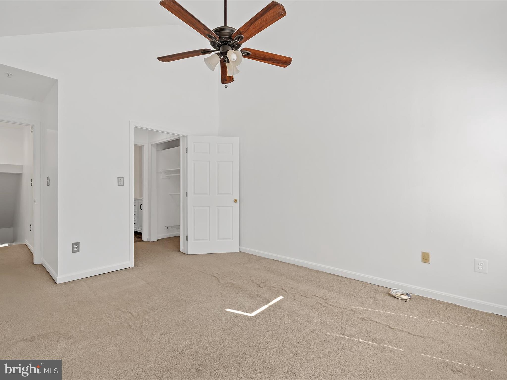 KINGS COUNCIL CONDO - Residential