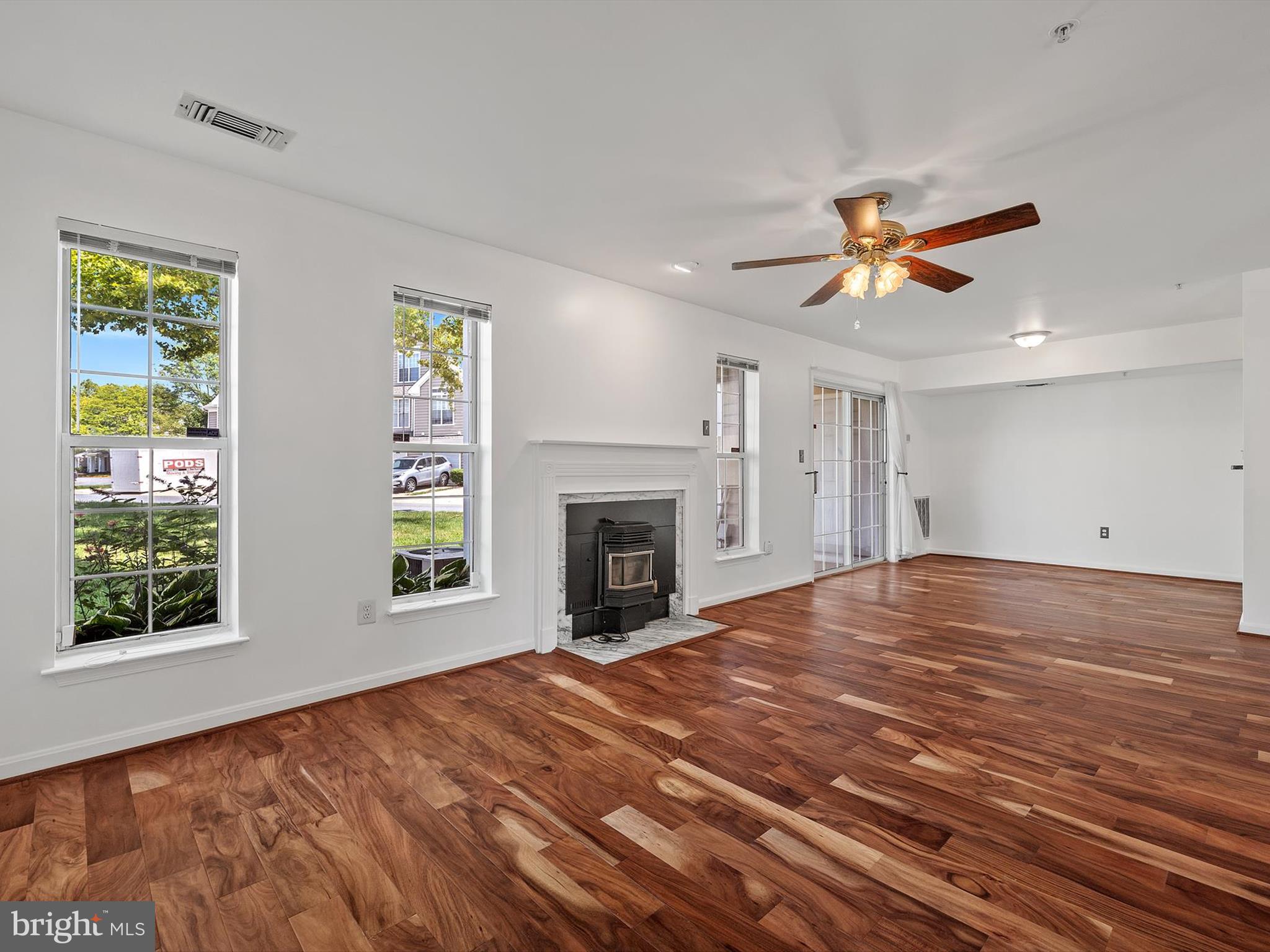 KINGS COUNCIL CONDO - Residential