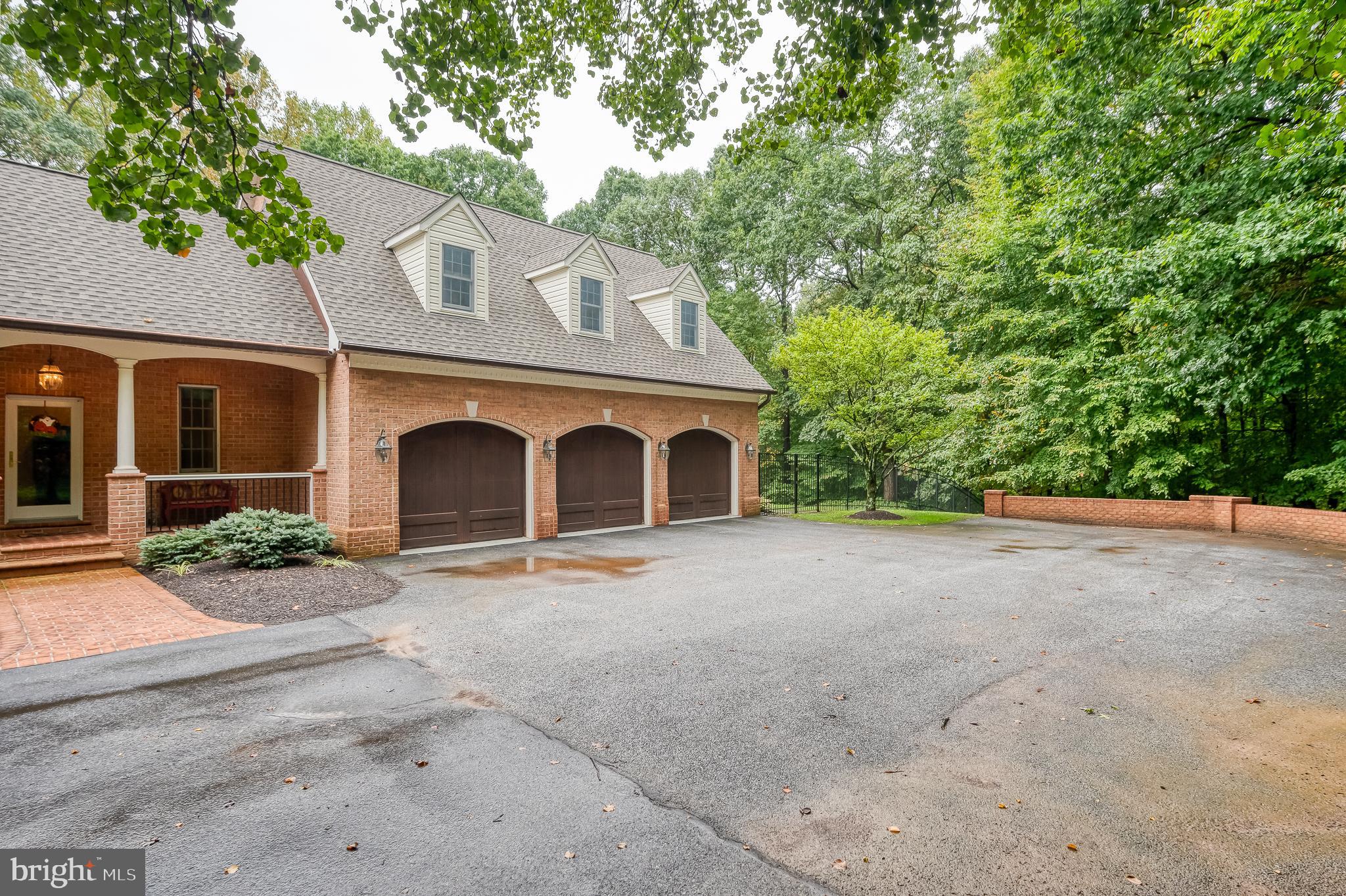 CLOVERLAND FARMS - Residential