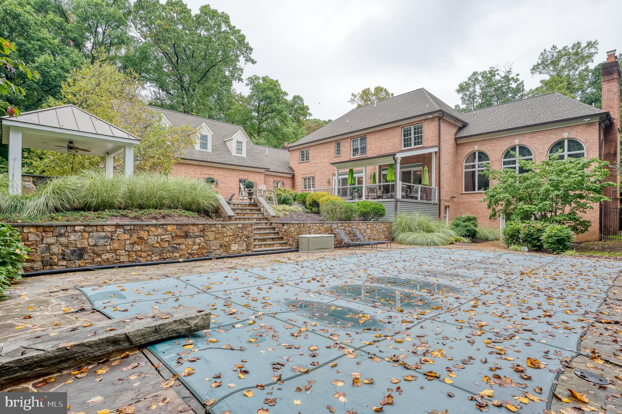 CLOVERLAND FARMS - Residential