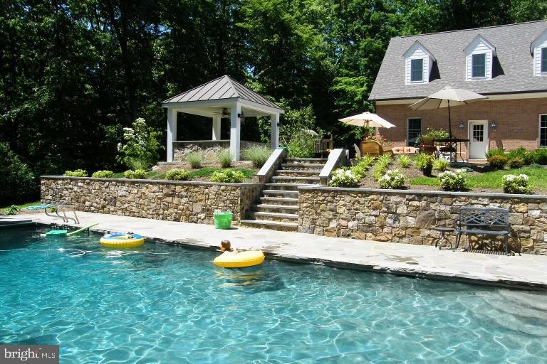 CLOVERLAND FARMS - Residential