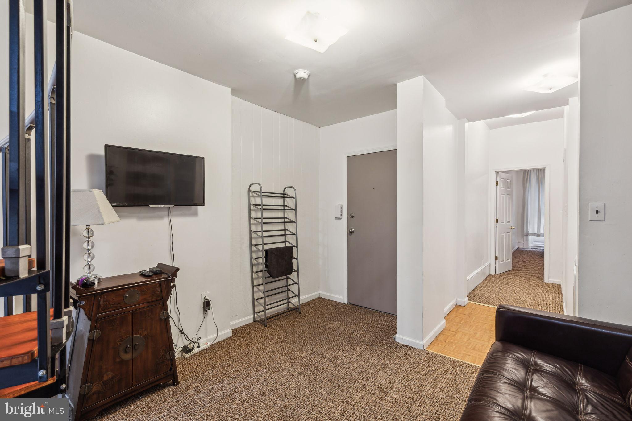 TEMPLE UNIVERSITY - Residential Lease