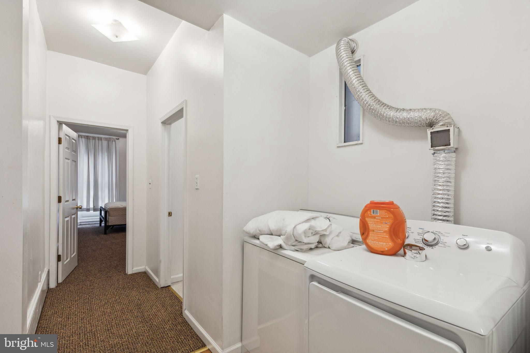 TEMPLE UNIVERSITY - Residential Lease