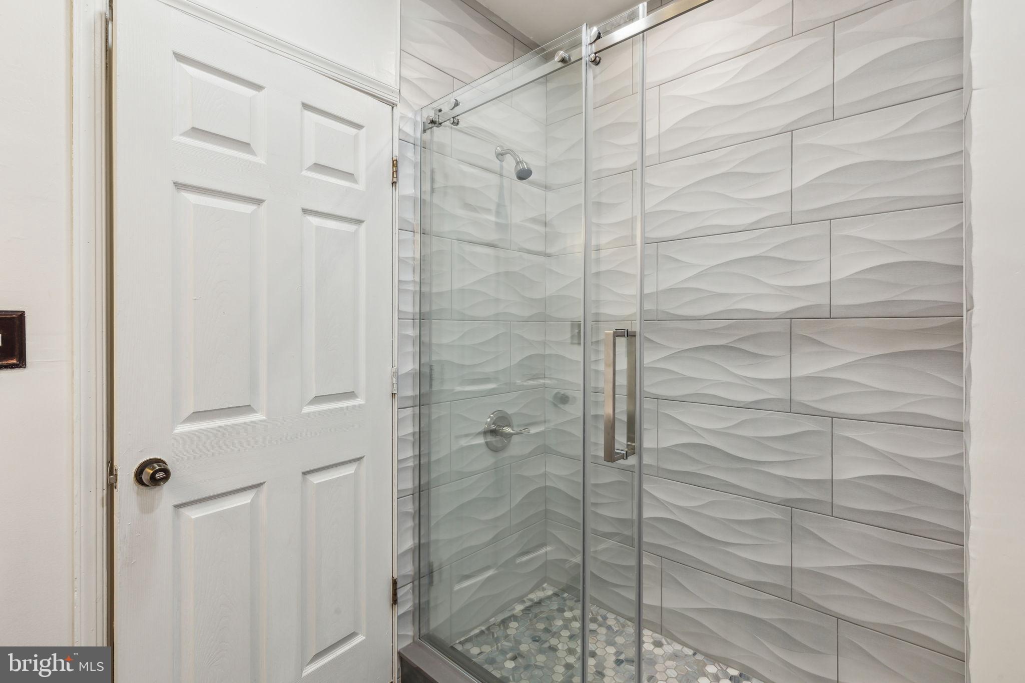 TEMPLE UNIVERSITY - Residential Lease