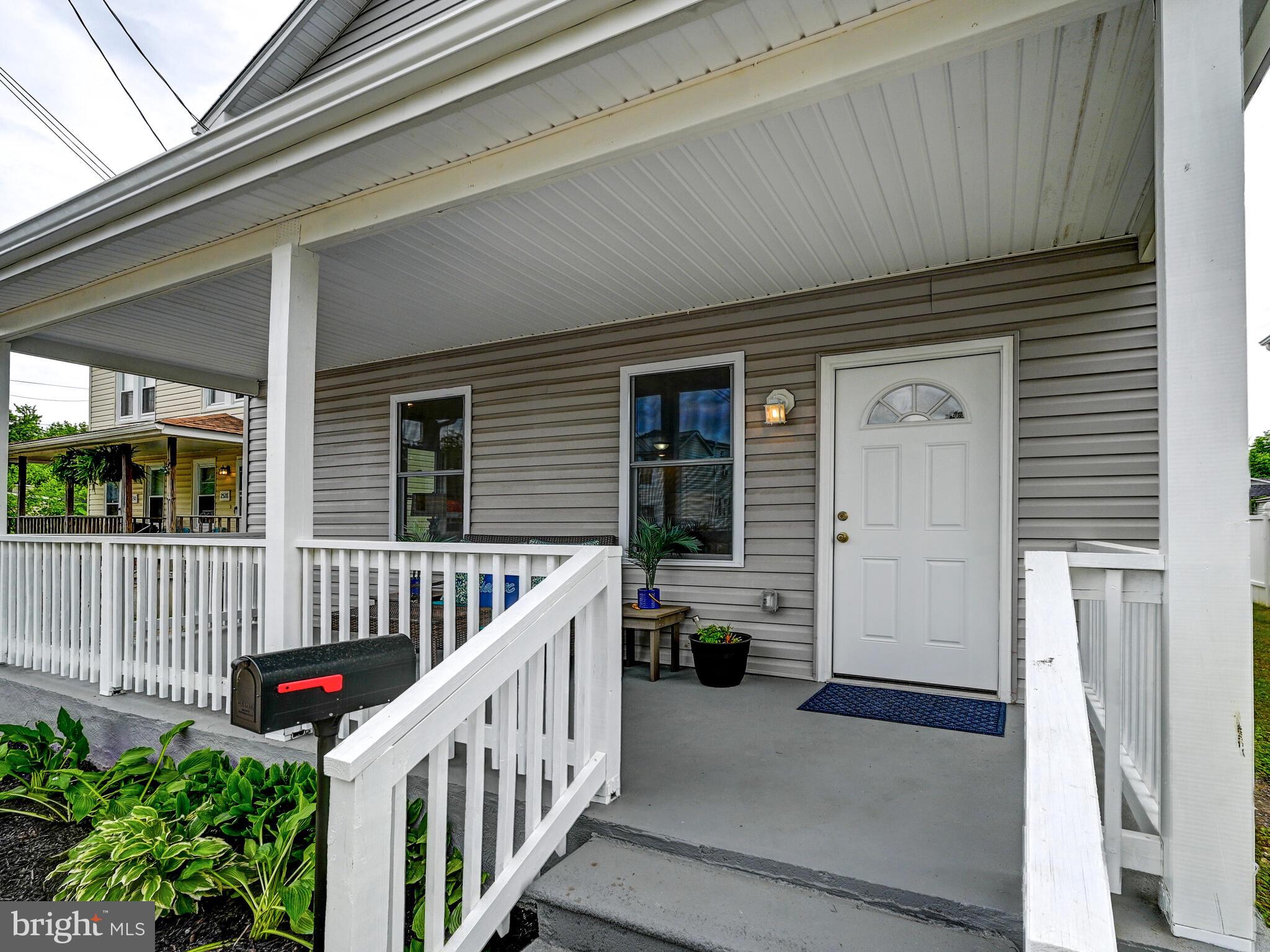 EDGEMERE/SPARROWS POINT - Residential