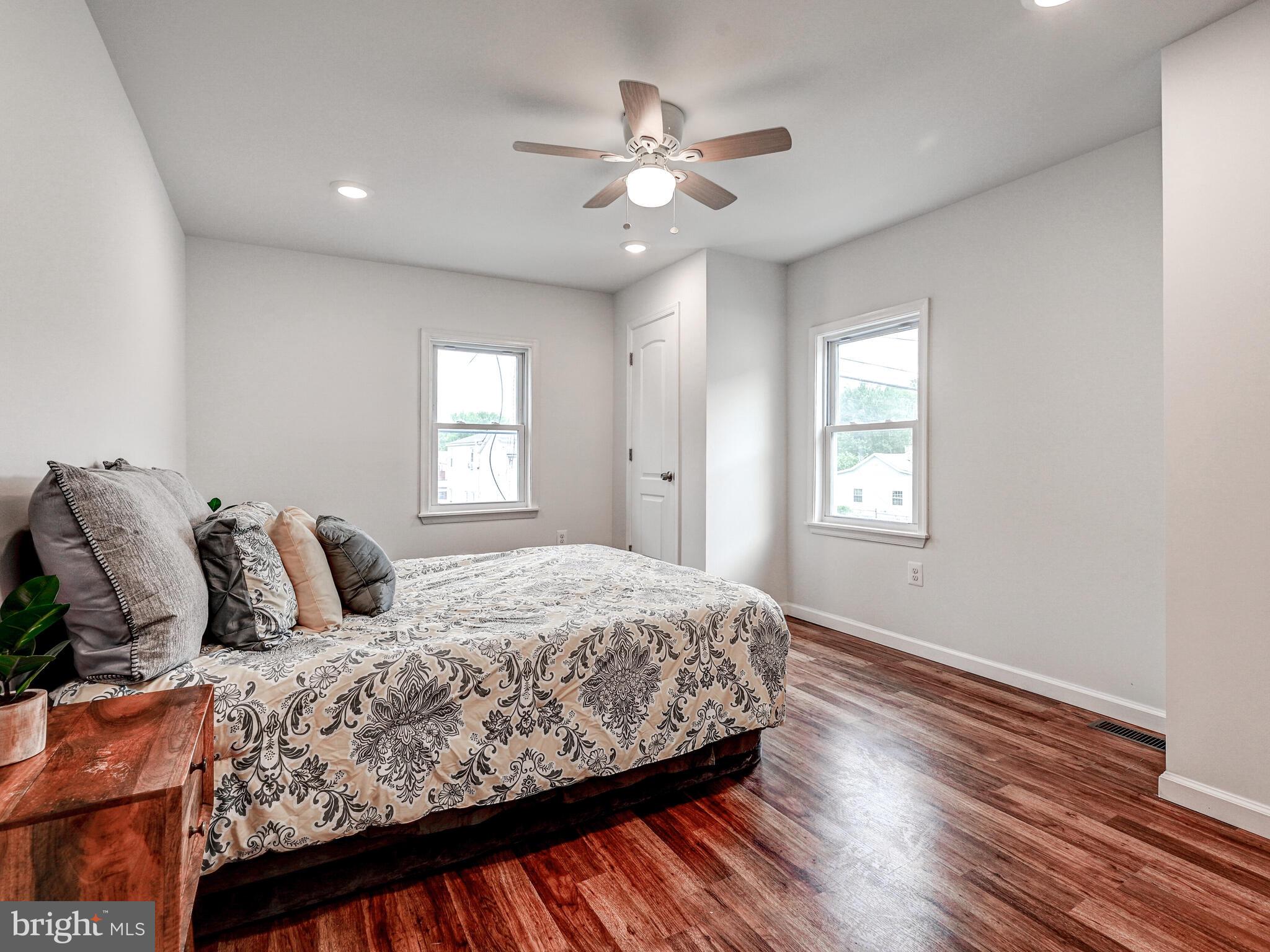 EDGEMERE/SPARROWS POINT - Residential