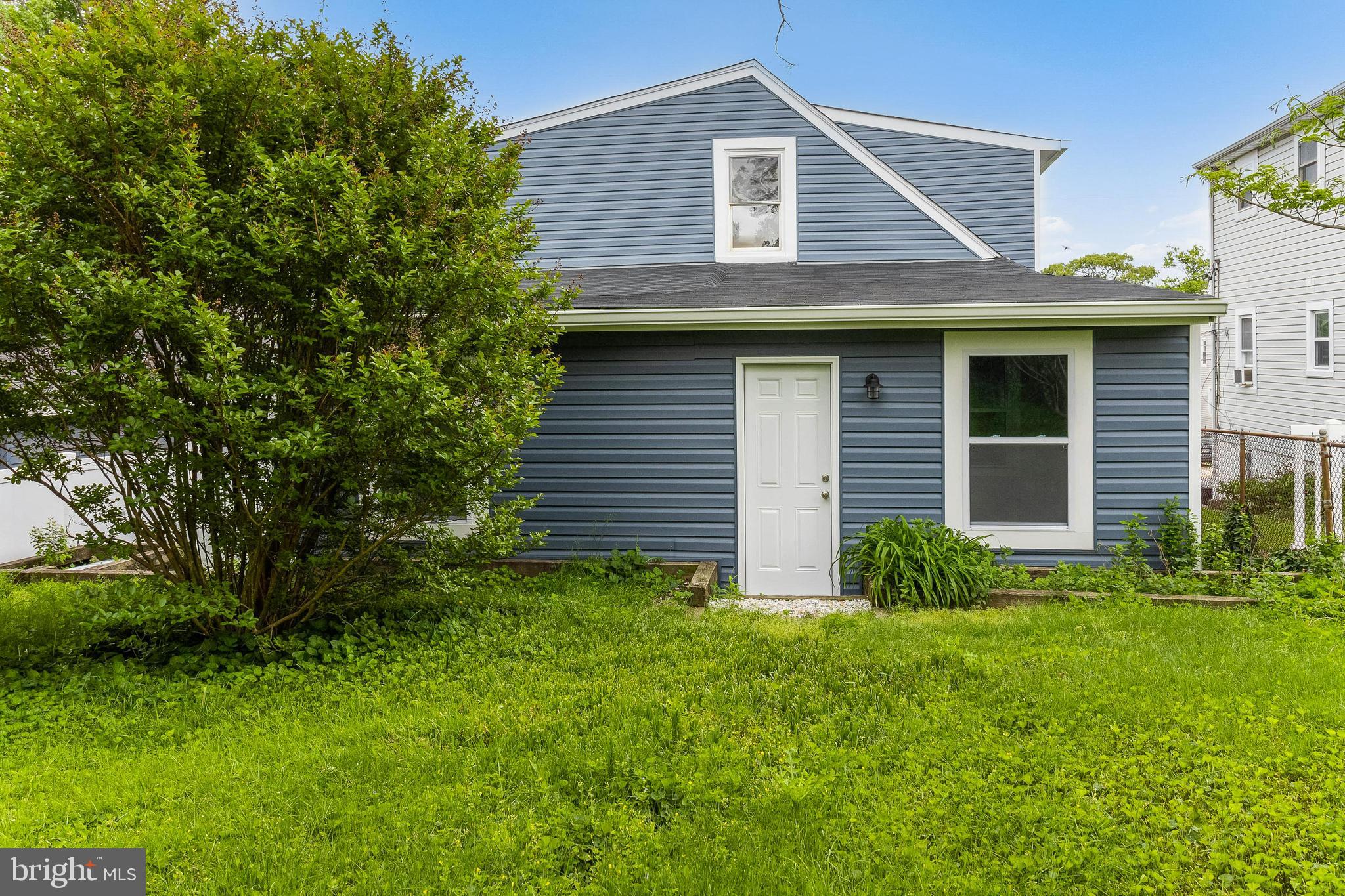 PARKVILLE - Residential Lease