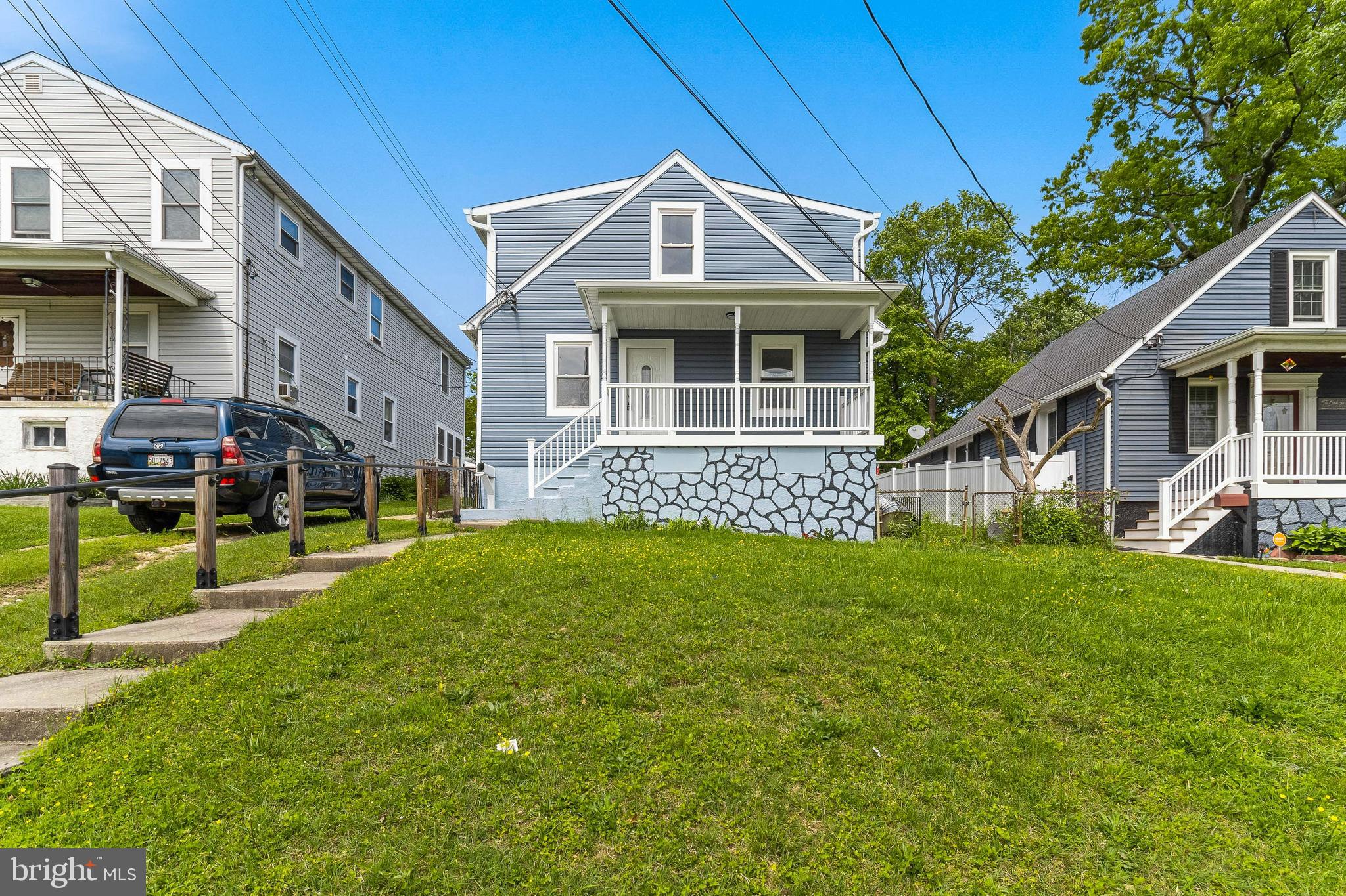 PARKVILLE - Residential Lease