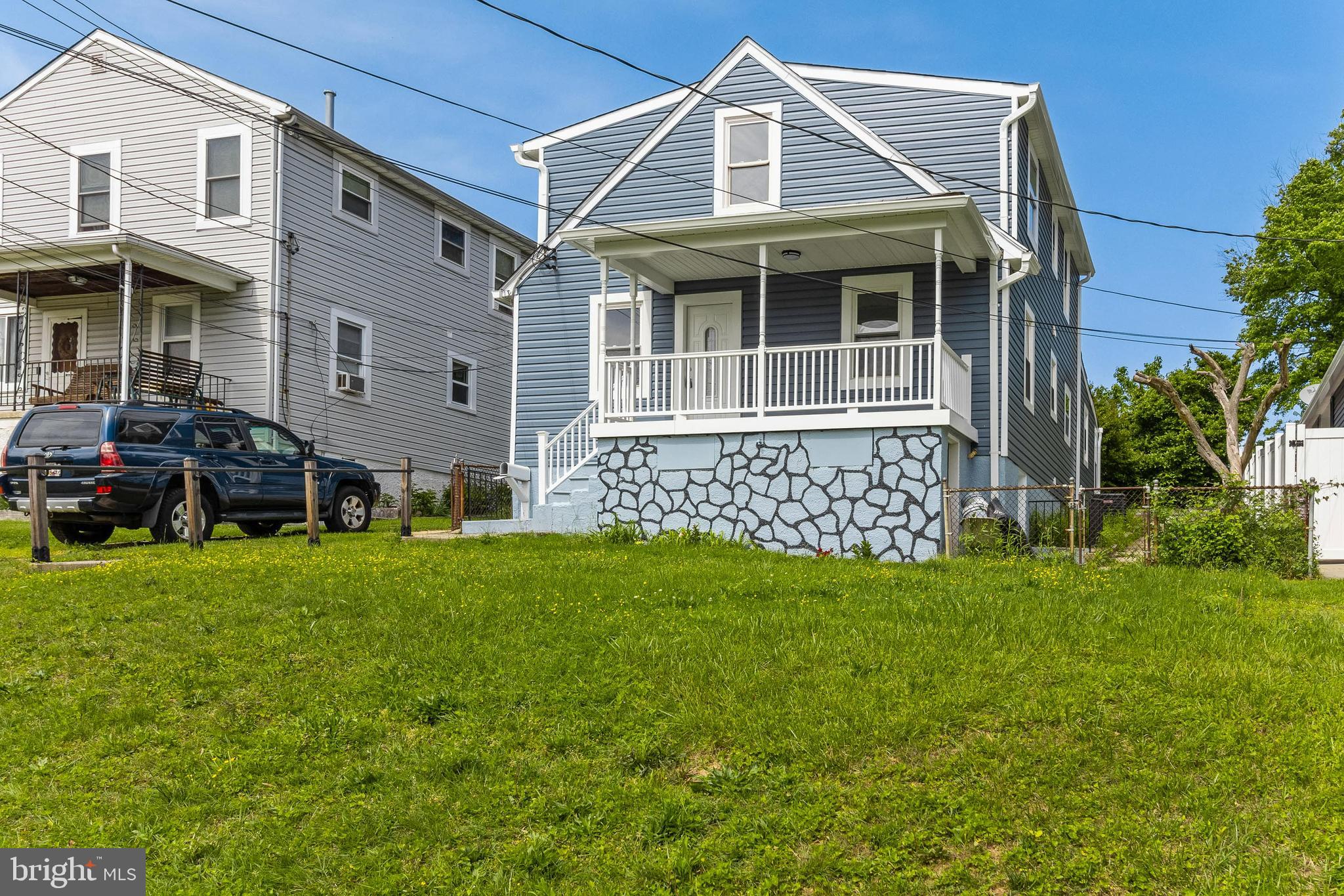 PARKVILLE - Residential Lease