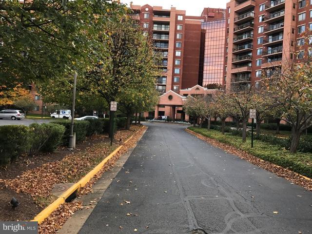 RENAISSANCE - Residential Lease