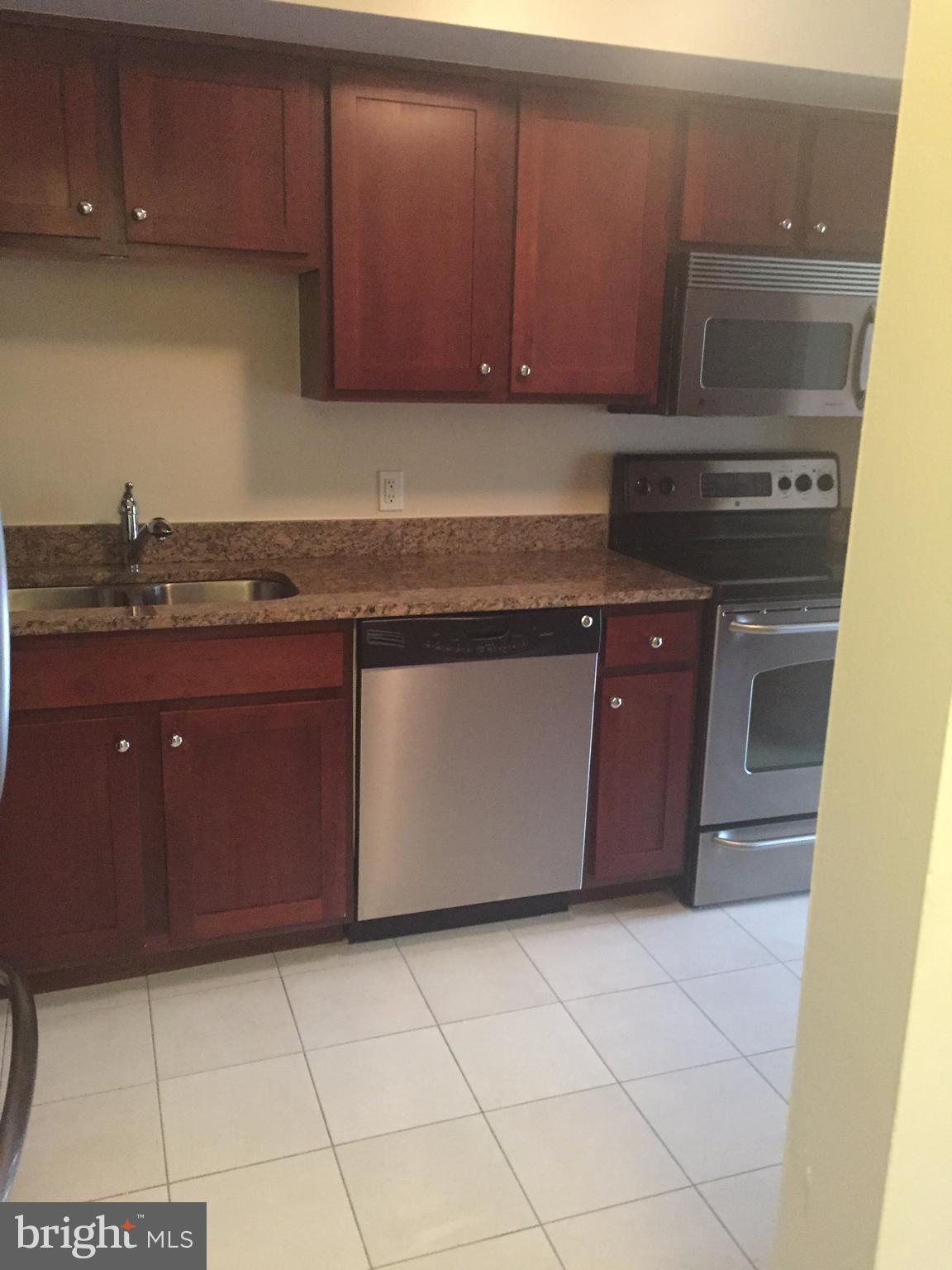 RENAISSANCE - Residential Lease