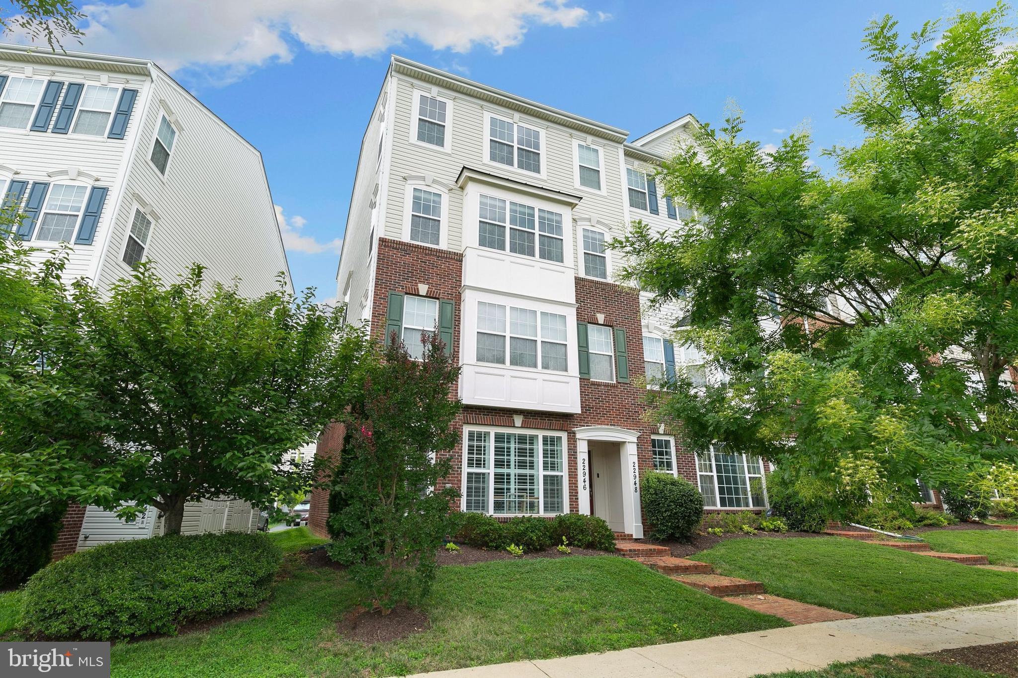 ARORA HILLS - Residential