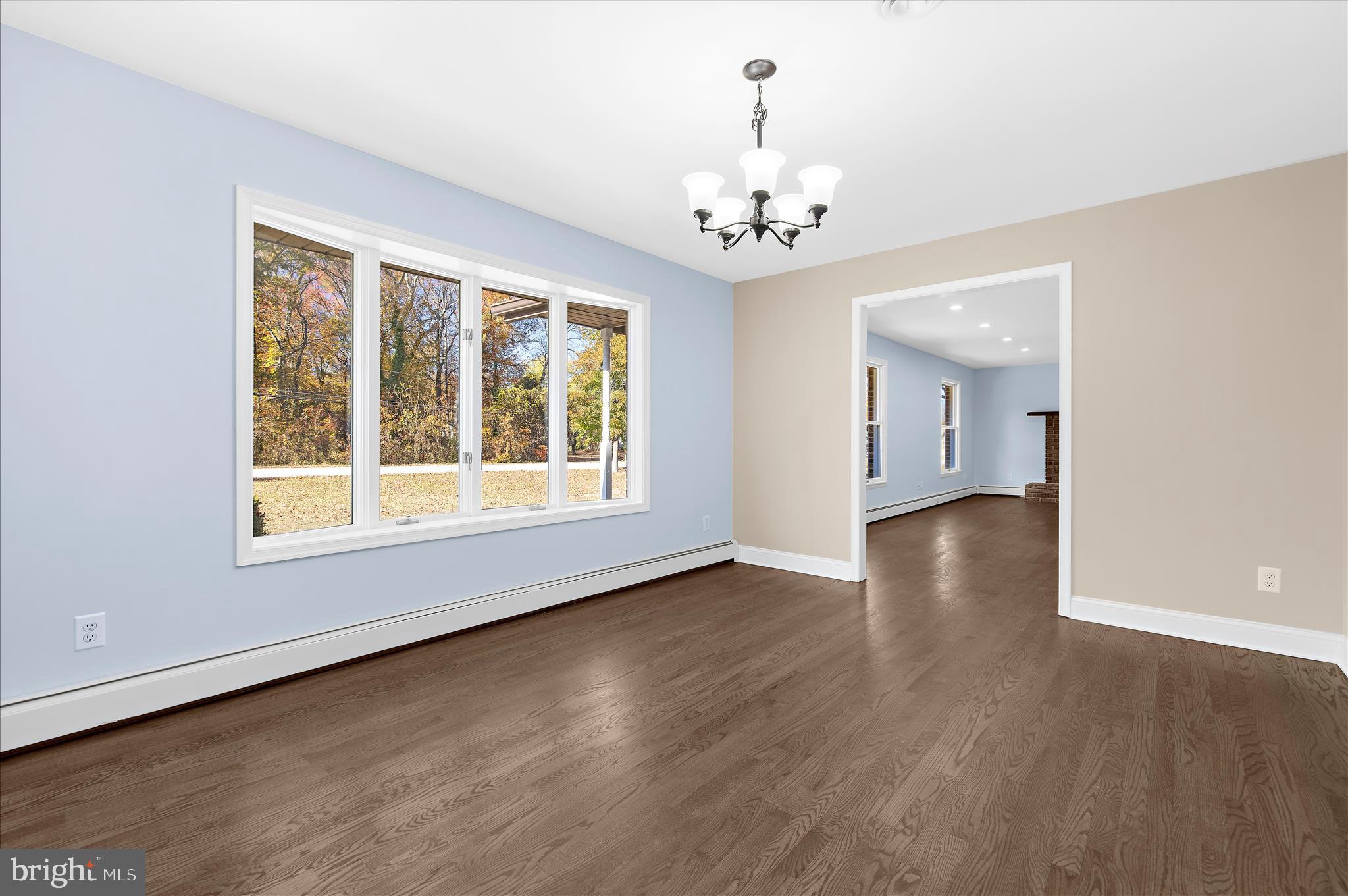 PARADISE BEACH - Residential Lease