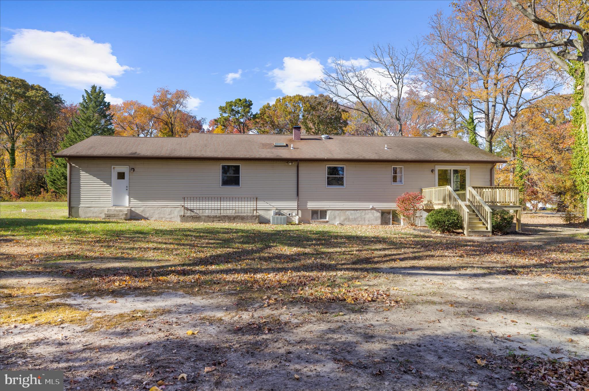 PARADISE BEACH - Residential Lease