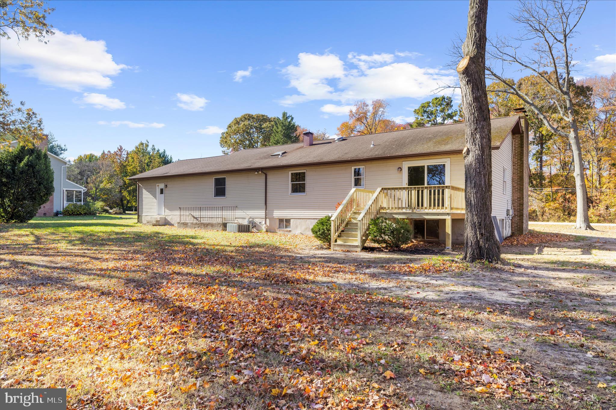 PARADISE BEACH - Residential Lease