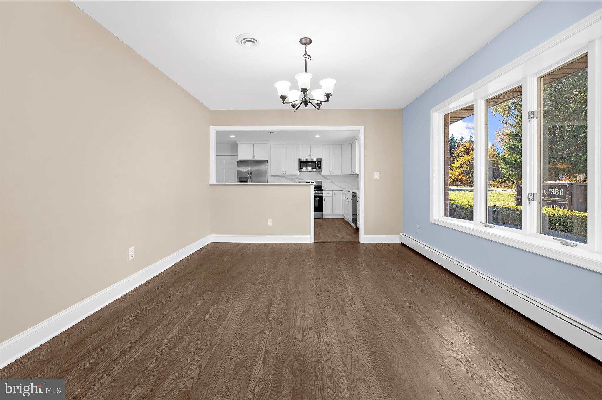 PARADISE BEACH - Residential Lease