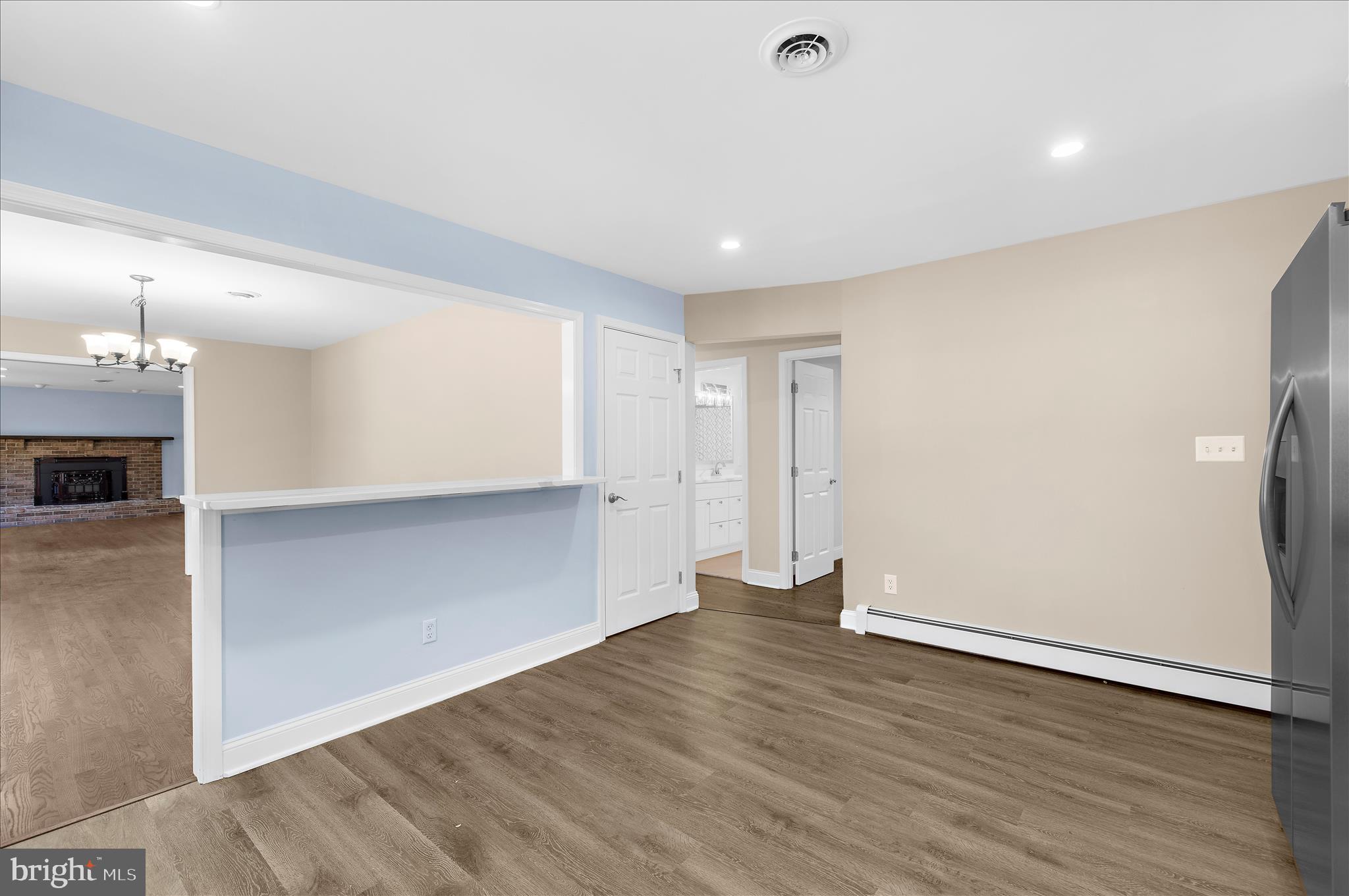 PARADISE BEACH - Residential Lease