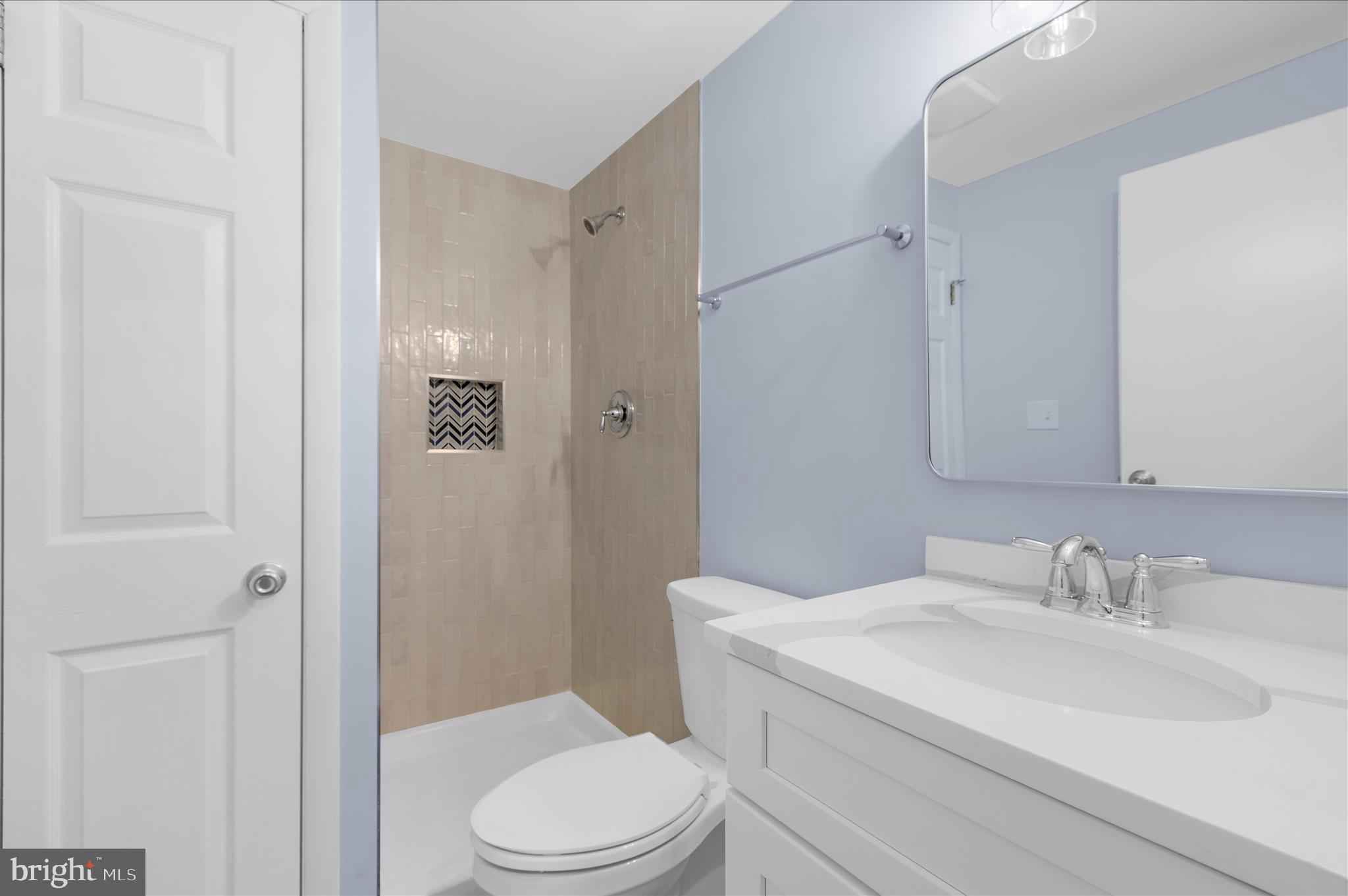 PARADISE BEACH - Residential Lease