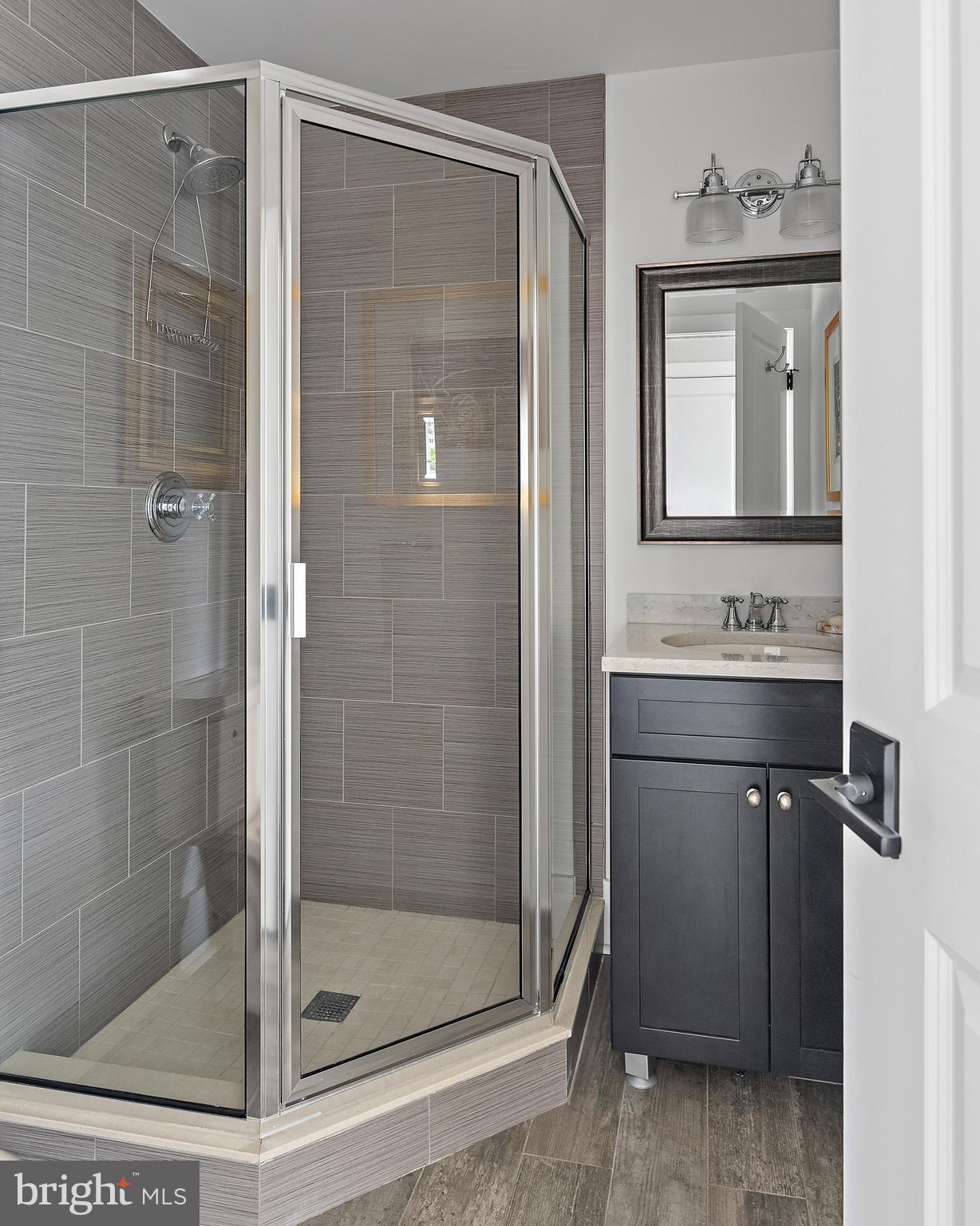 EASTPORT - Residential