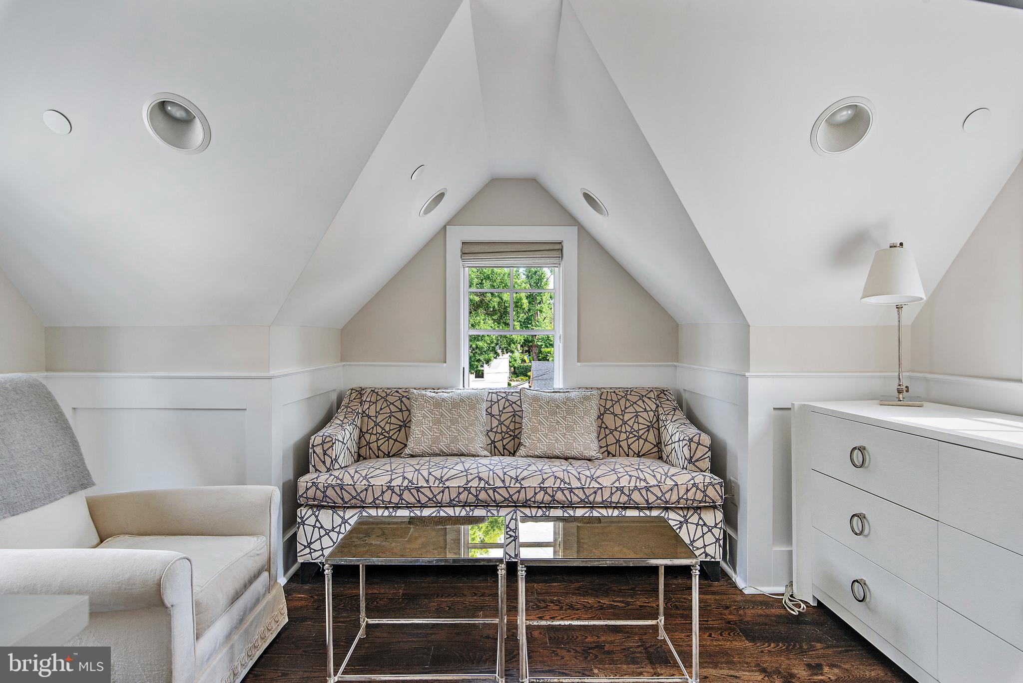 EASTPORT - Residential