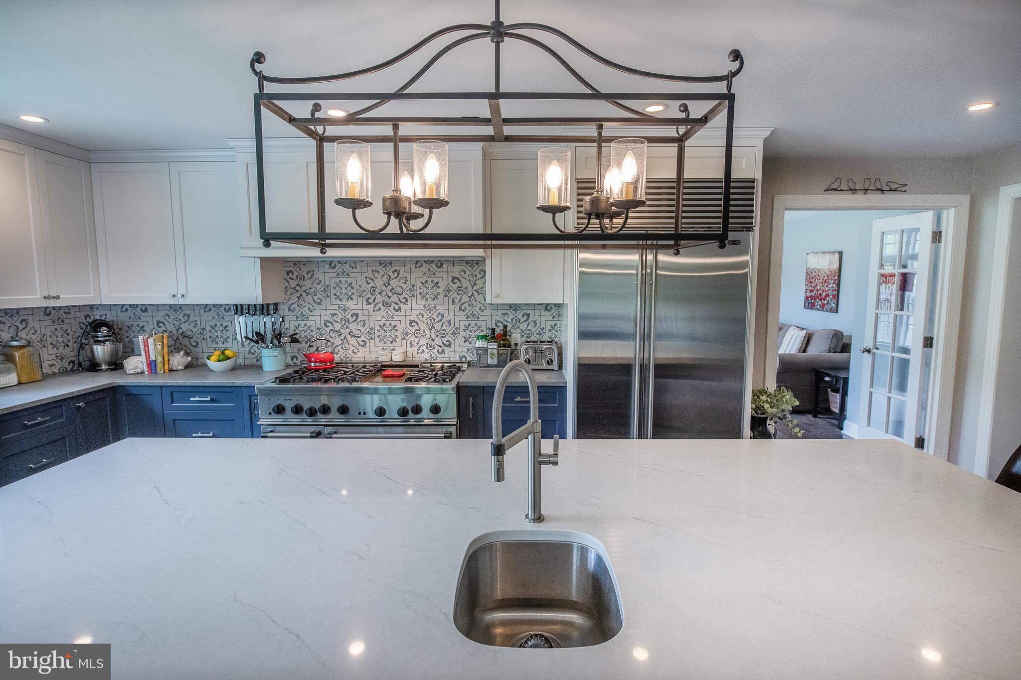 COUNTRYVIEW - Residential