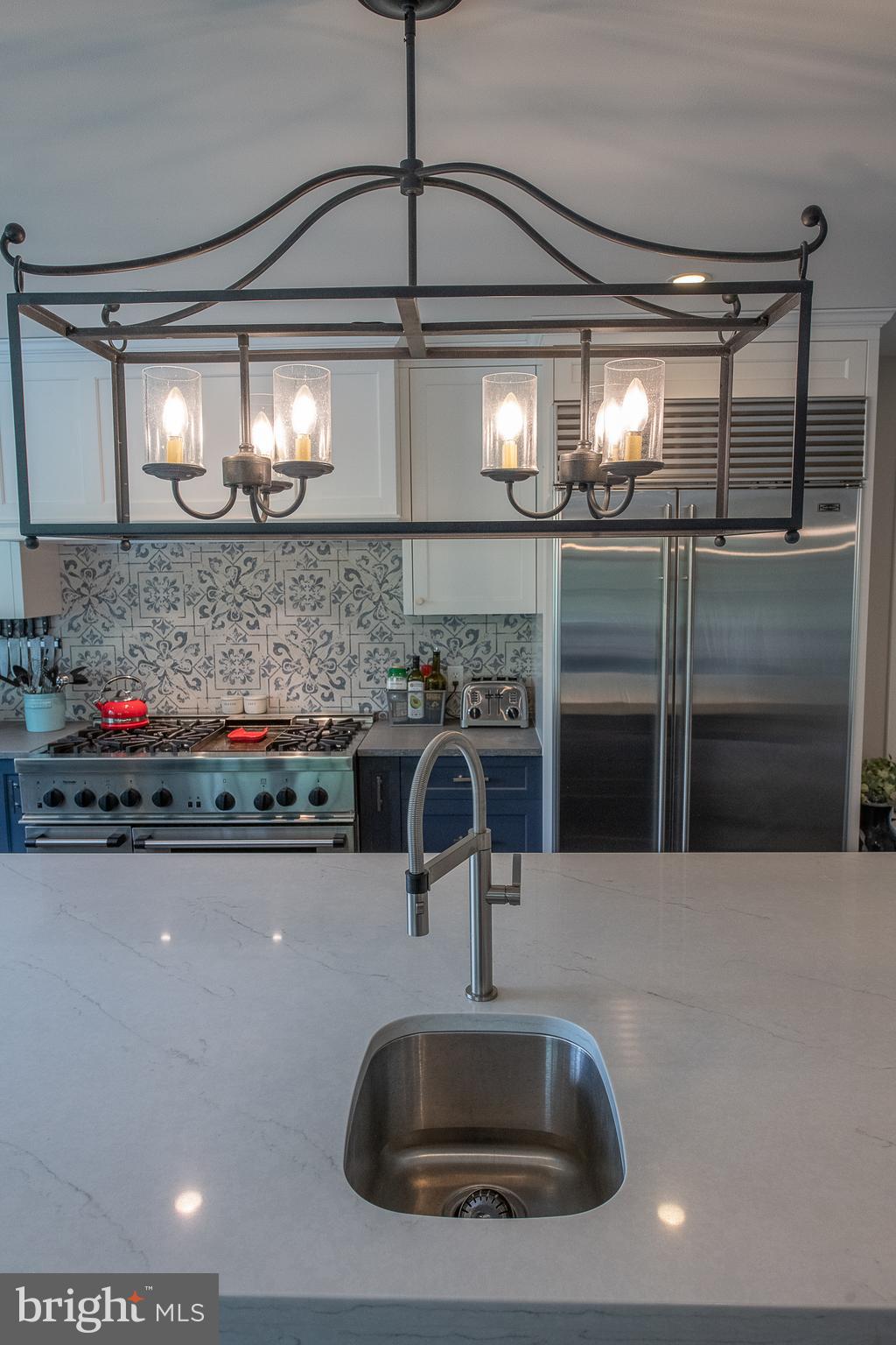 COUNTRYVIEW - Residential