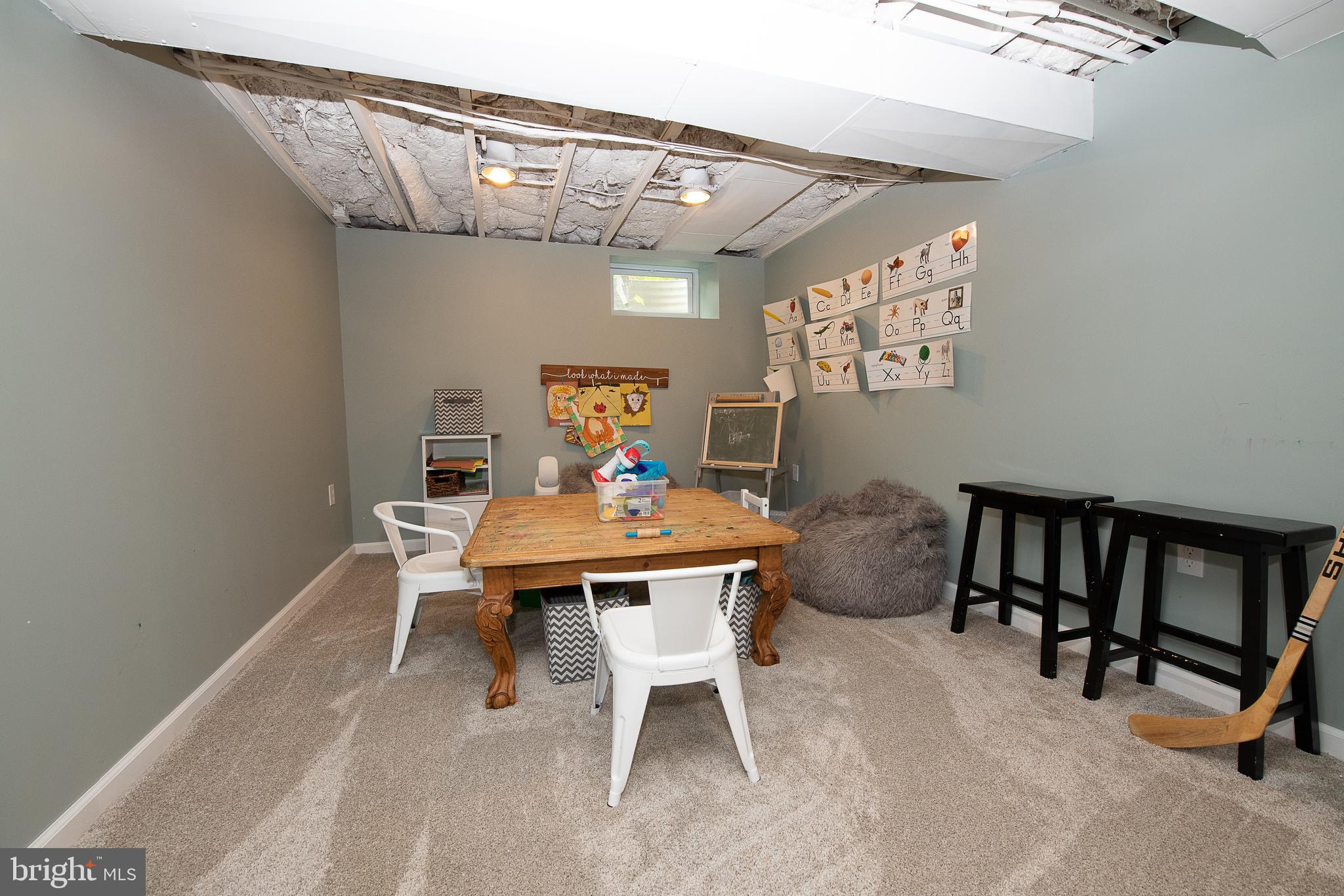 COUNTRYVIEW - Residential