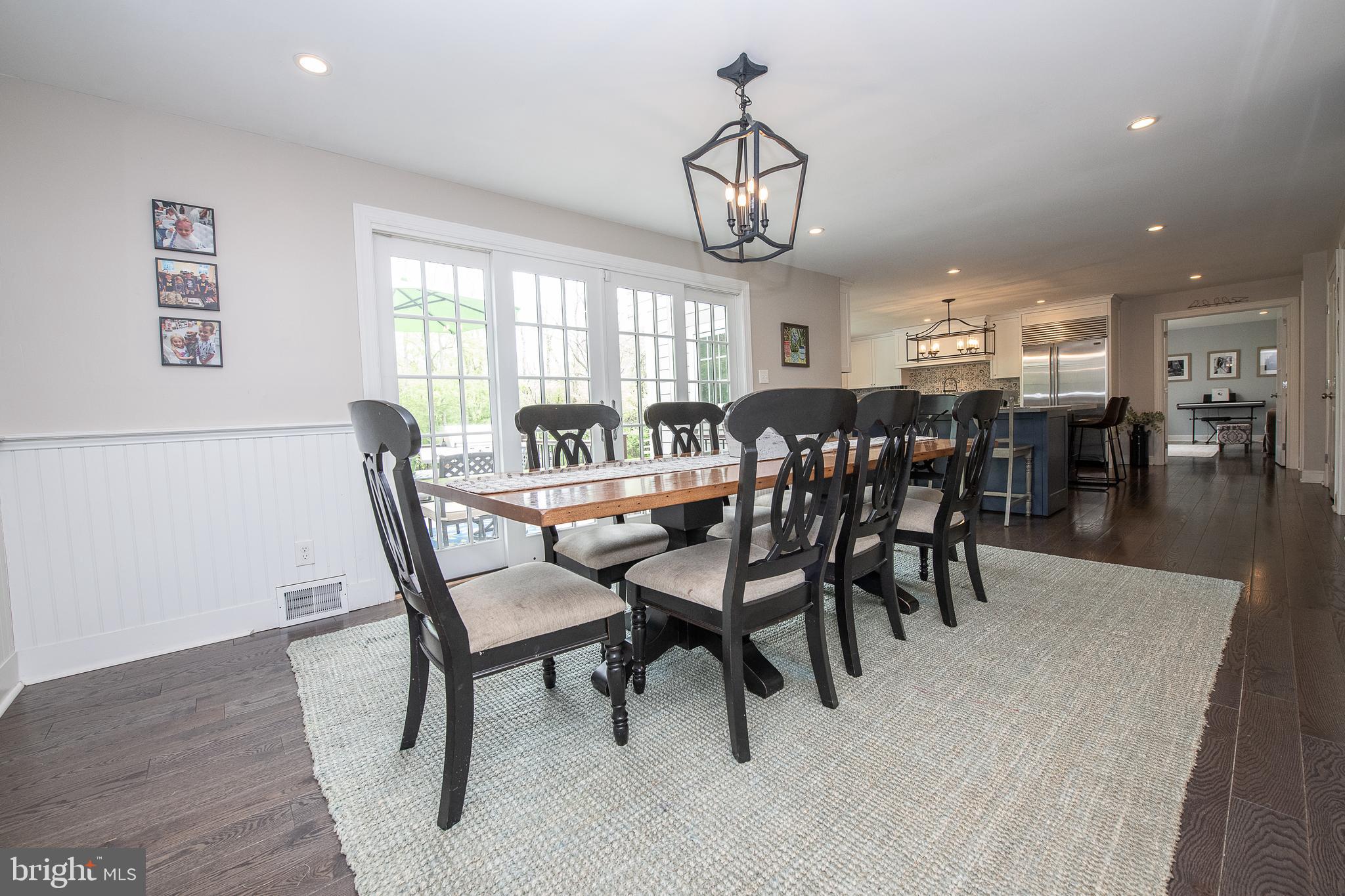 COUNTRYVIEW - Residential