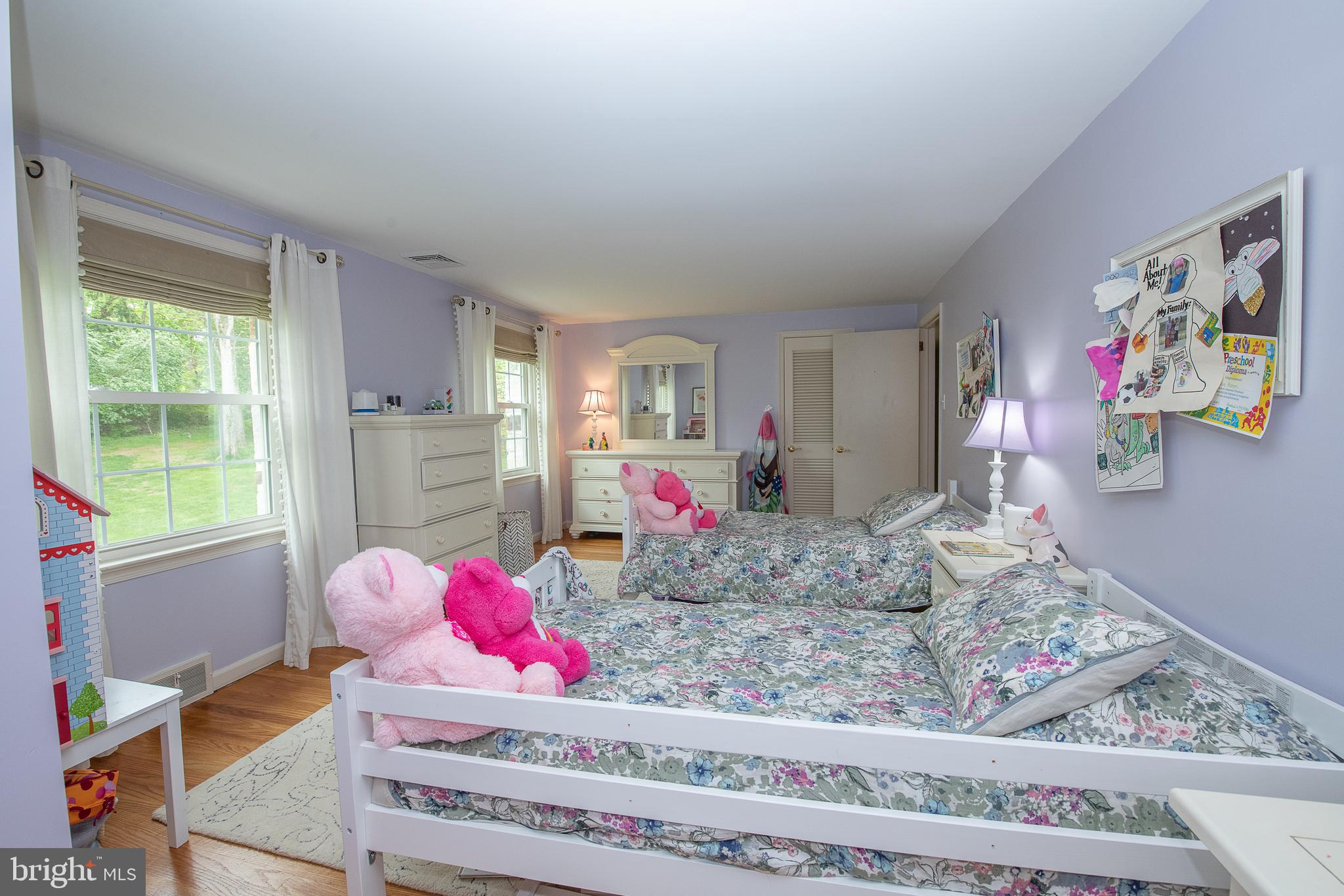 COUNTRYVIEW - Residential