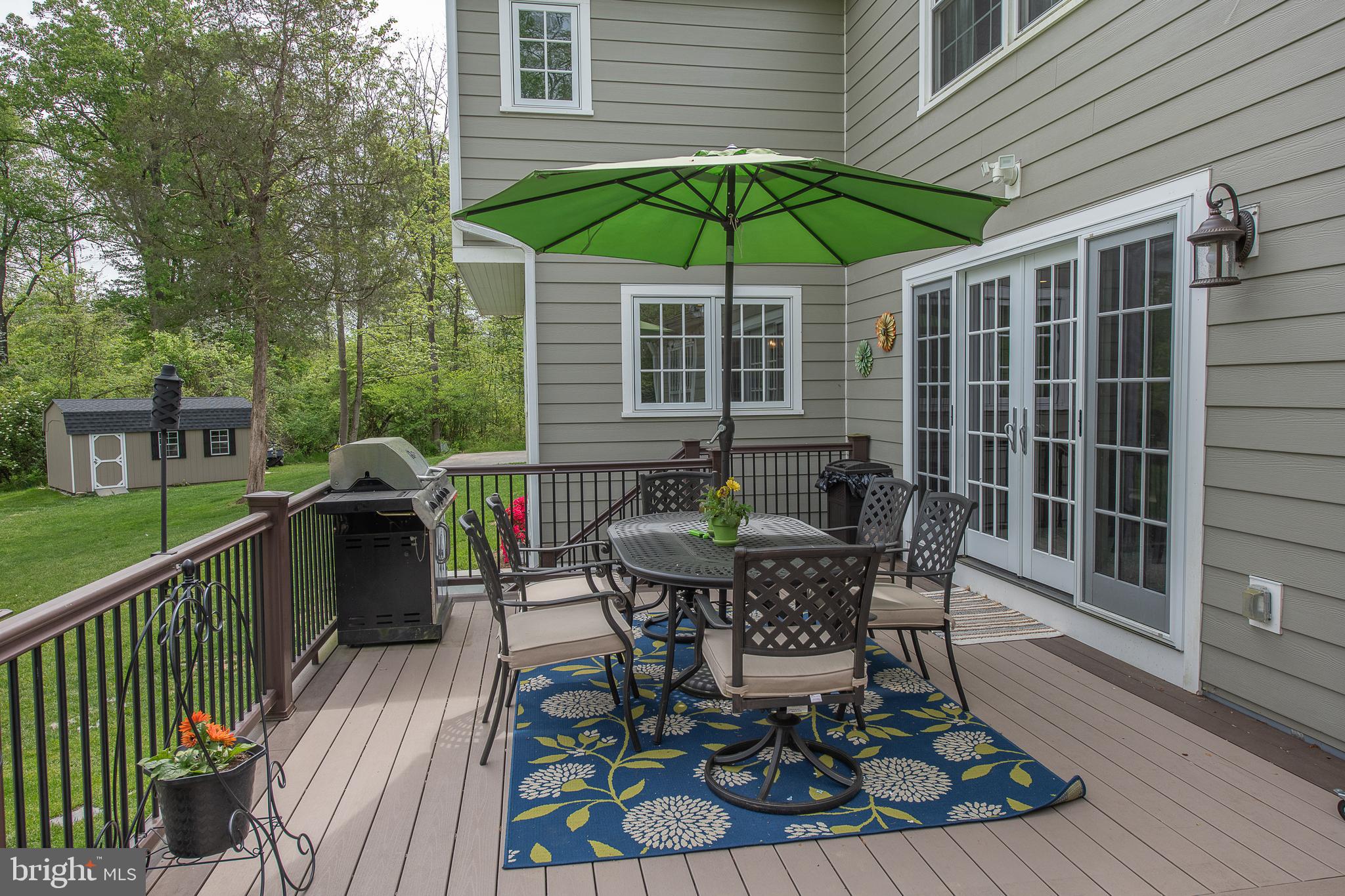 COUNTRYVIEW - Residential