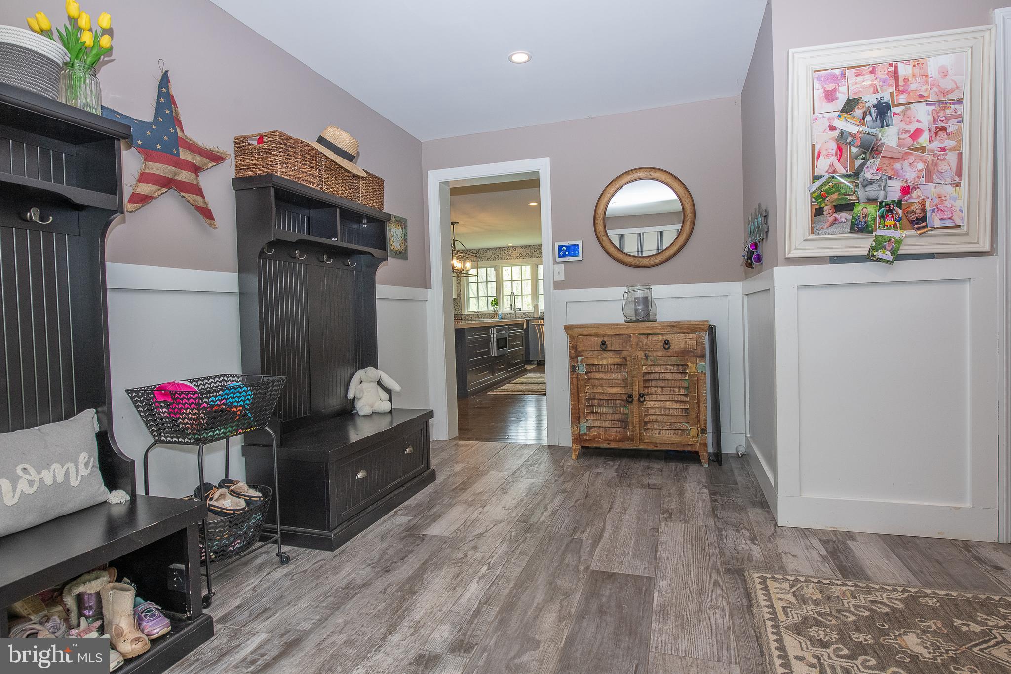 COUNTRYVIEW - Residential