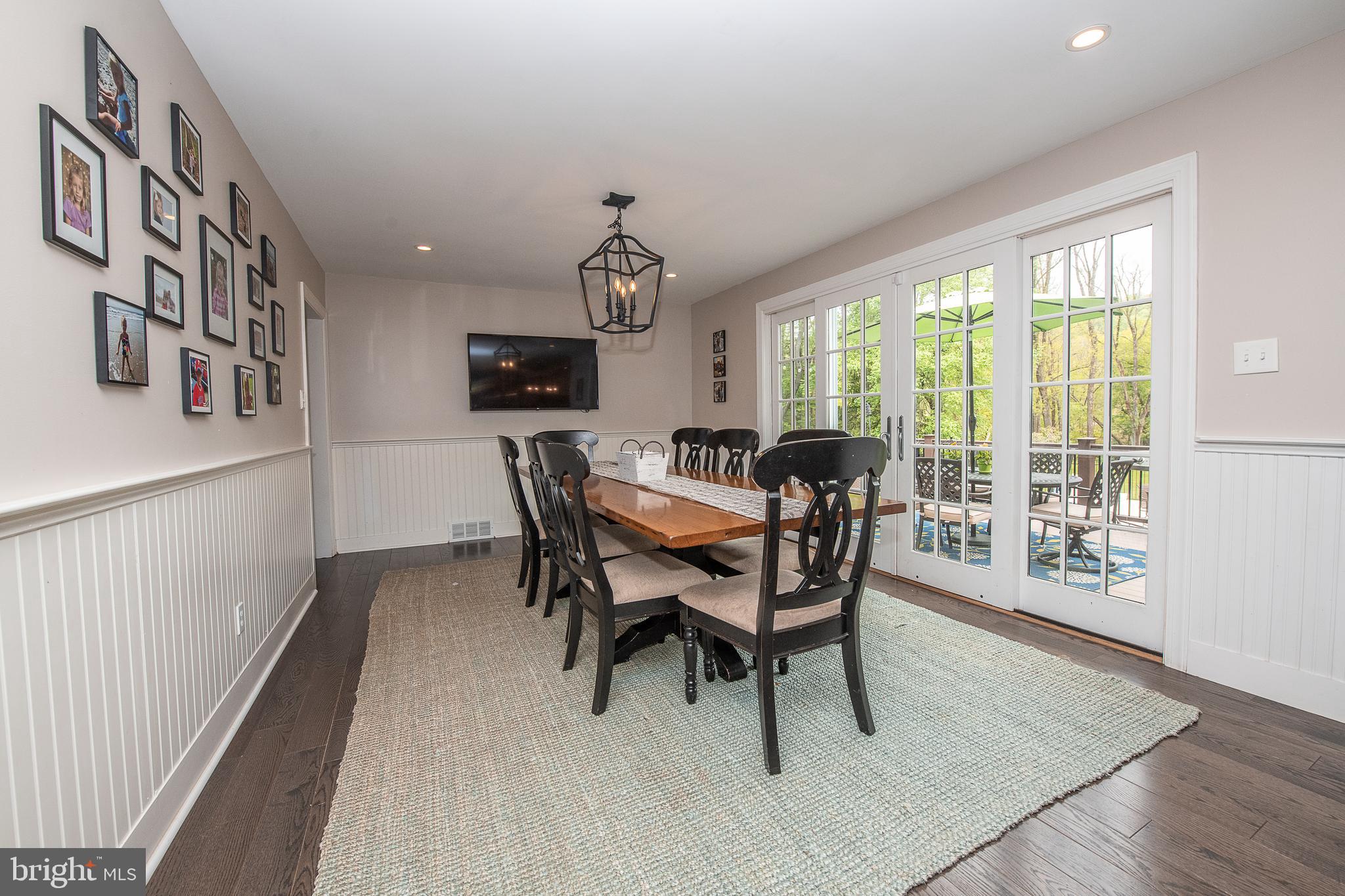 COUNTRYVIEW - Residential