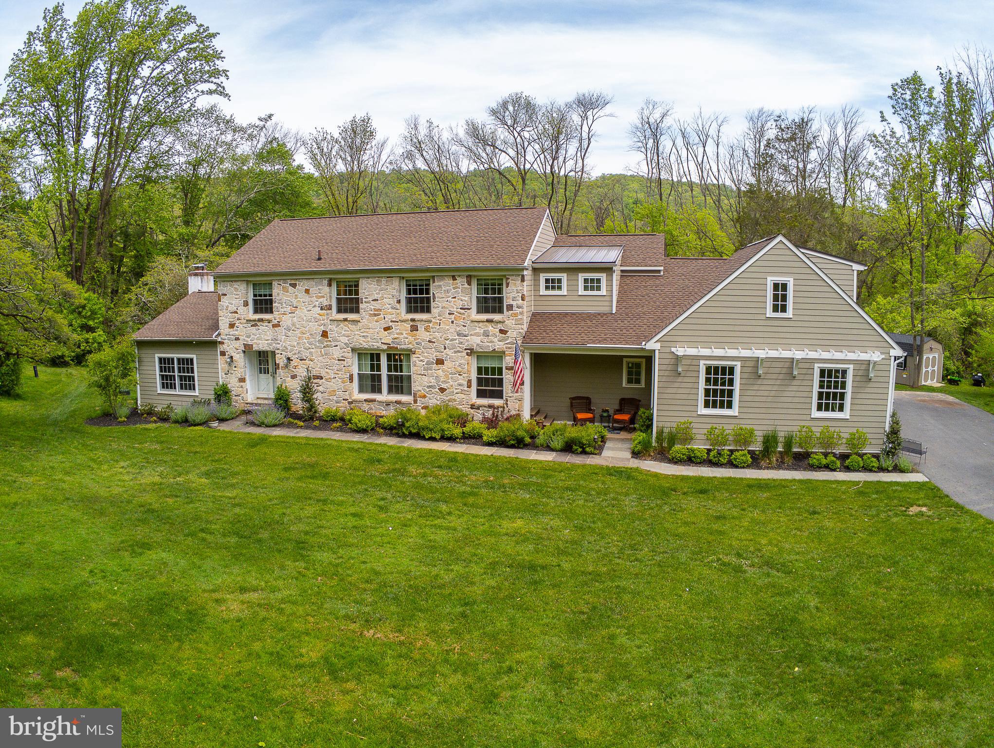 COUNTRYVIEW - Residential