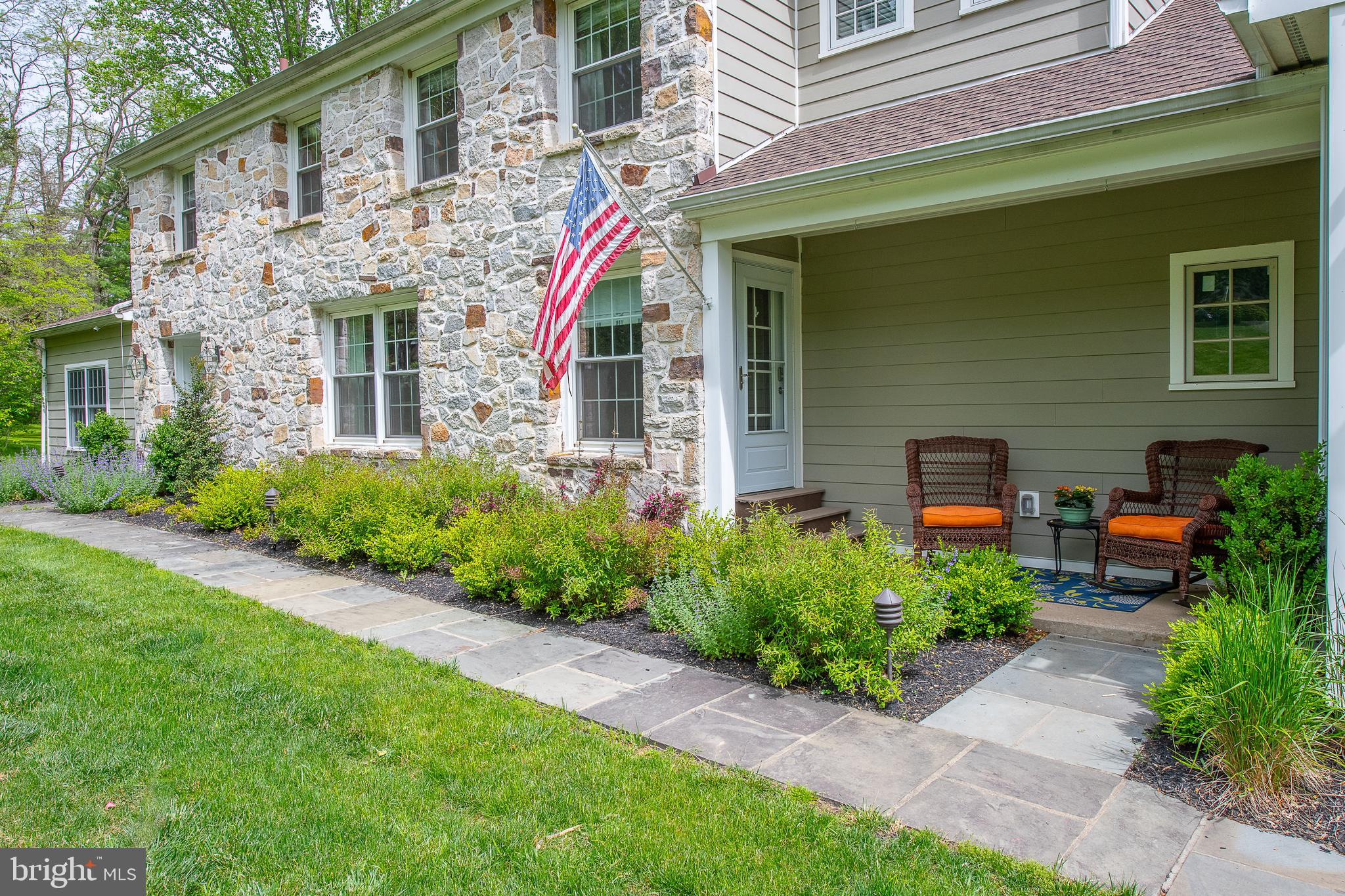 COUNTRYVIEW - Residential