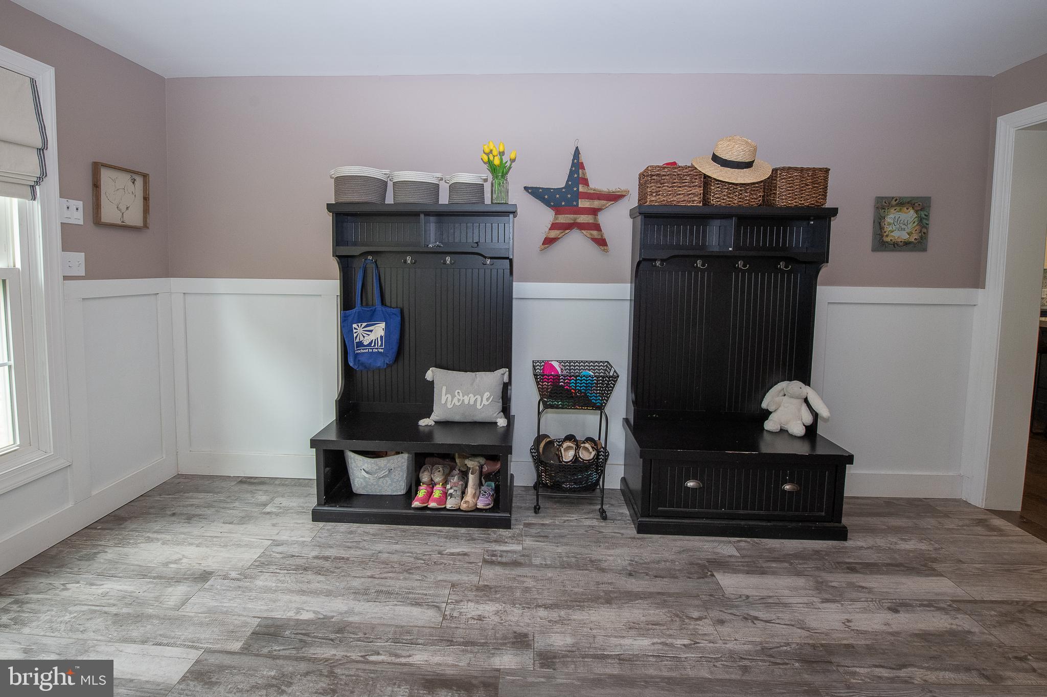 COUNTRYVIEW - Residential