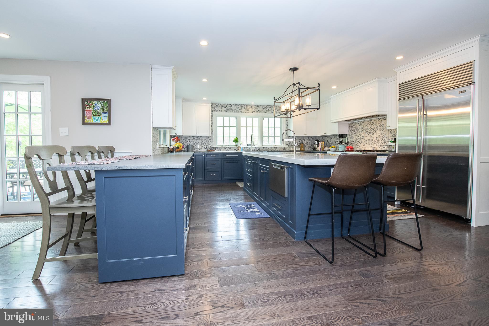 COUNTRYVIEW - Residential