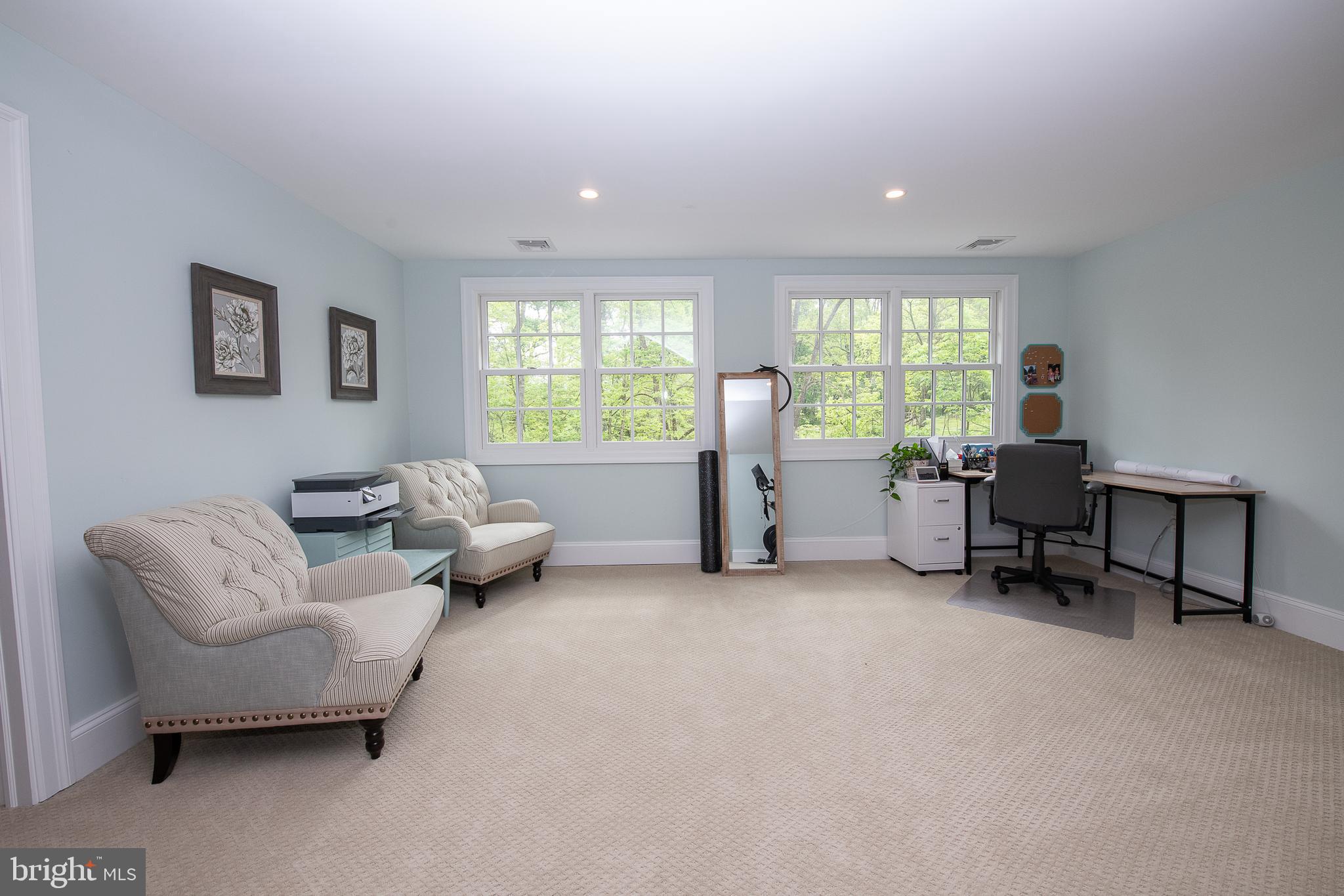 COUNTRYVIEW - Residential