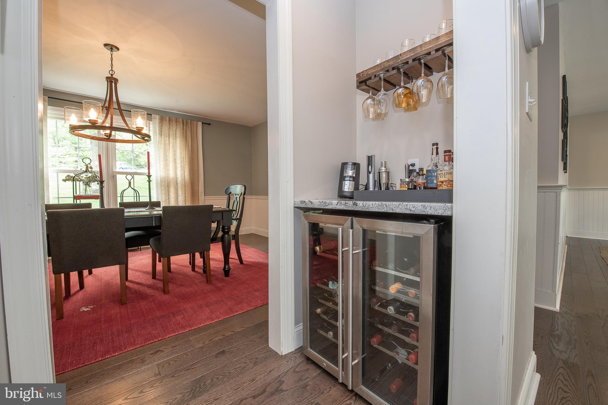 COUNTRYVIEW - Residential