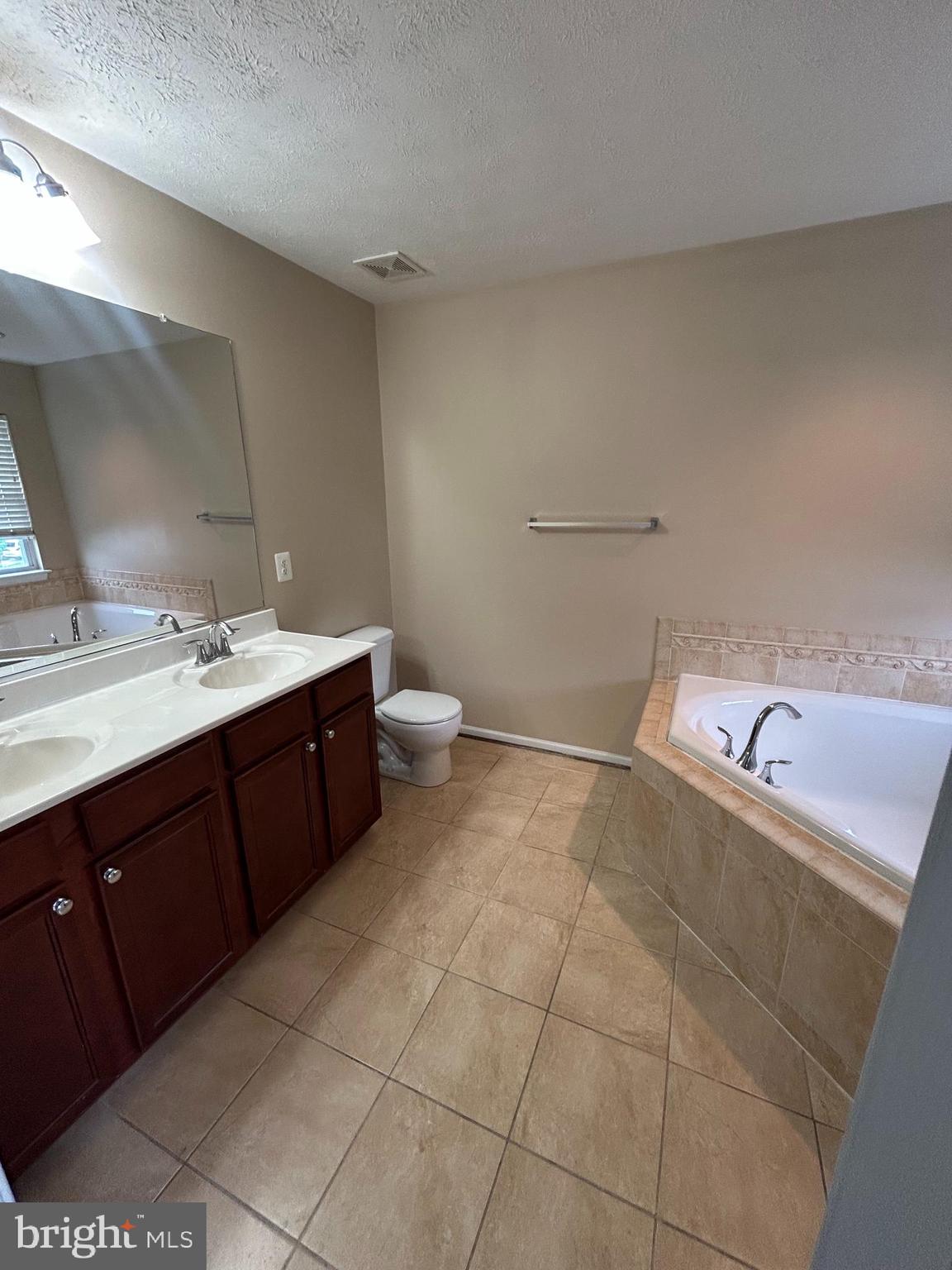 MIRAMAR LANDING - Residential Lease