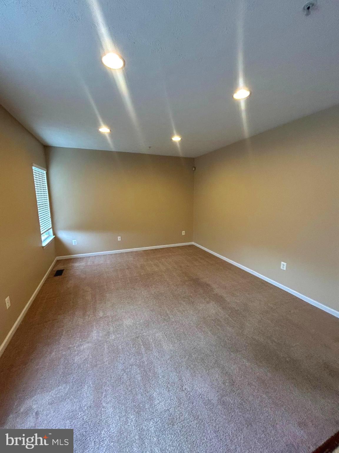 MIRAMAR LANDING - Residential Lease