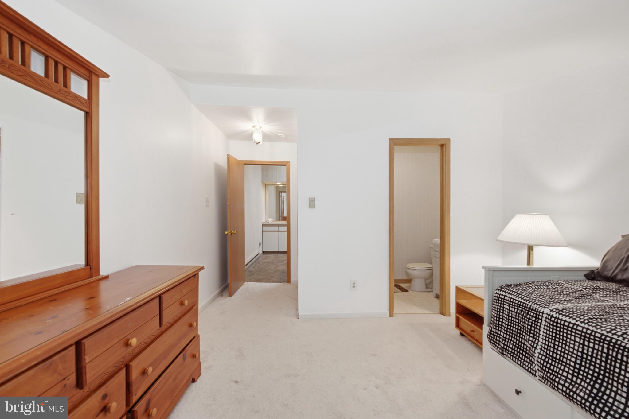 RIDGEWOOD CNTRY ESTS - Residential