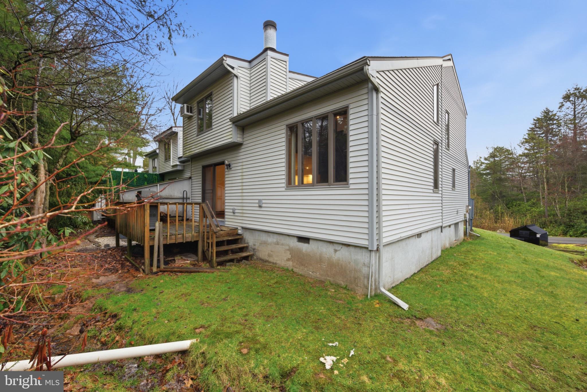 RIDGEWOOD CNTRY ESTS - Residential