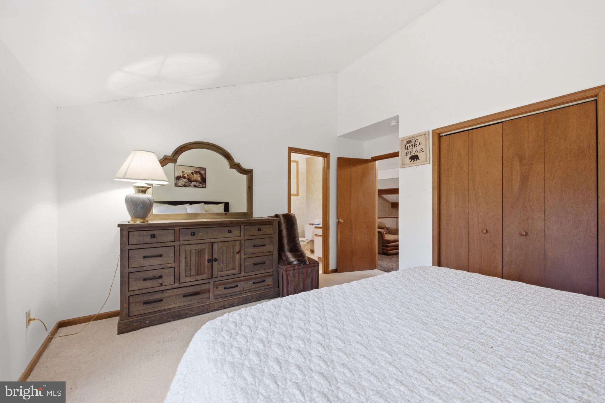 RIDGEWOOD CNTRY ESTS - Residential