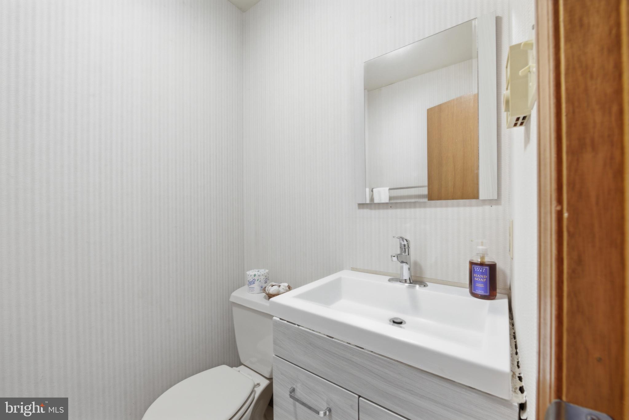 RIDGEWOOD CNTRY ESTS - Residential