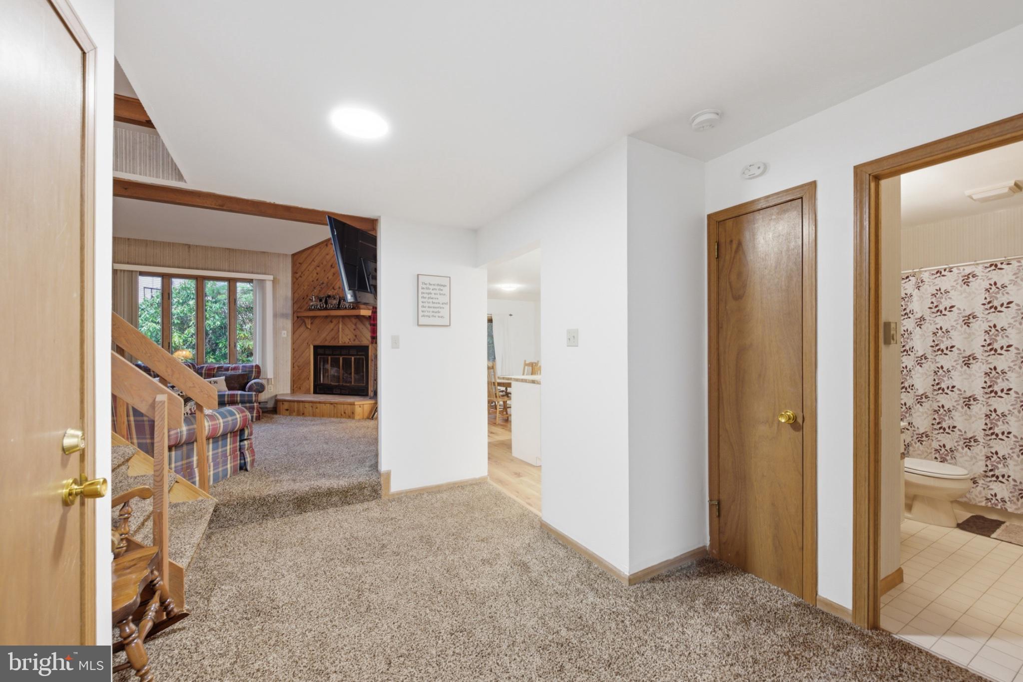 RIDGEWOOD CNTRY ESTS - Residential