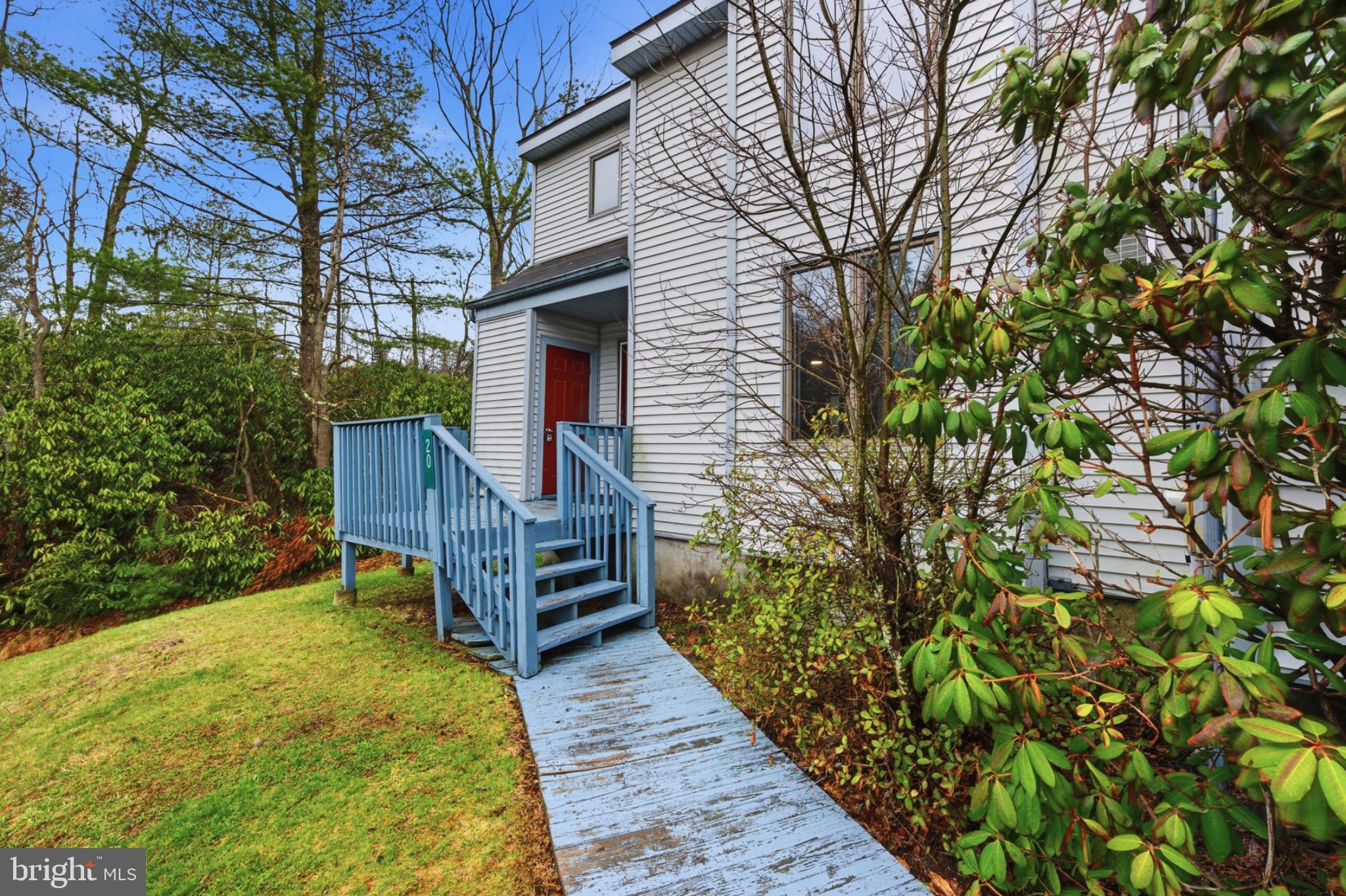 RIDGEWOOD CNTRY ESTS - Residential