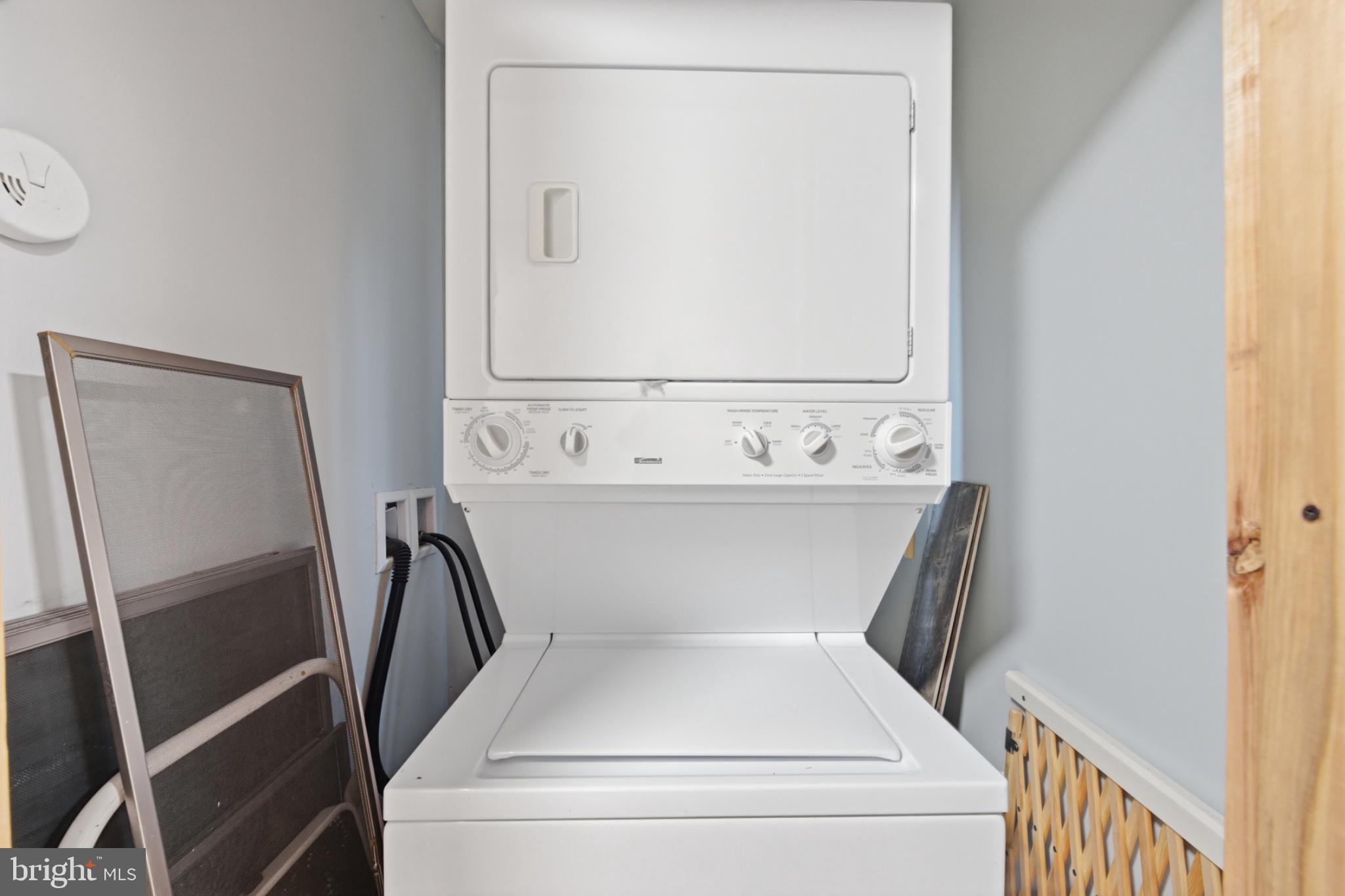 RIDGEWOOD CNTRY ESTS - Residential