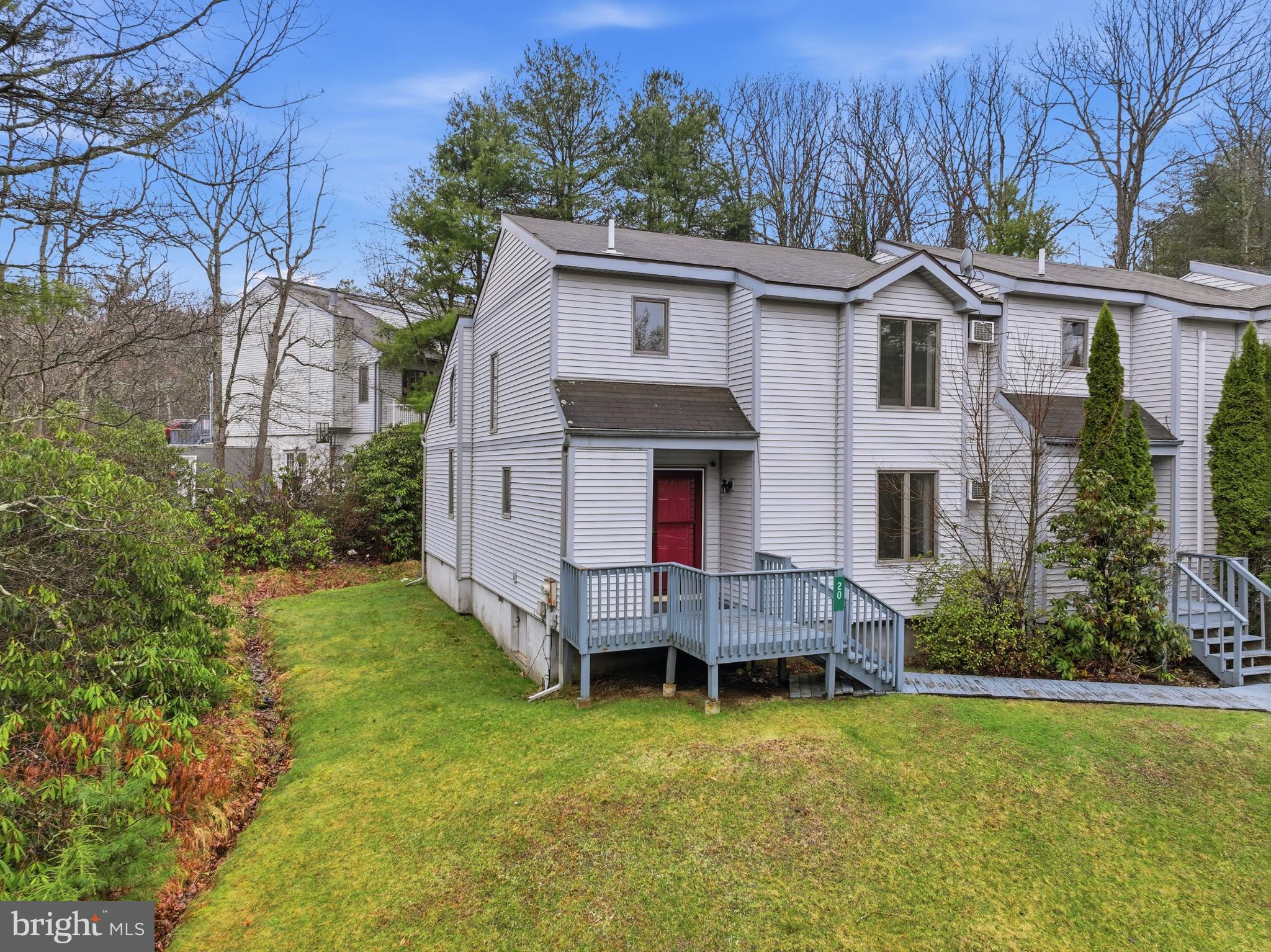 RIDGEWOOD CNTRY ESTS - Residential