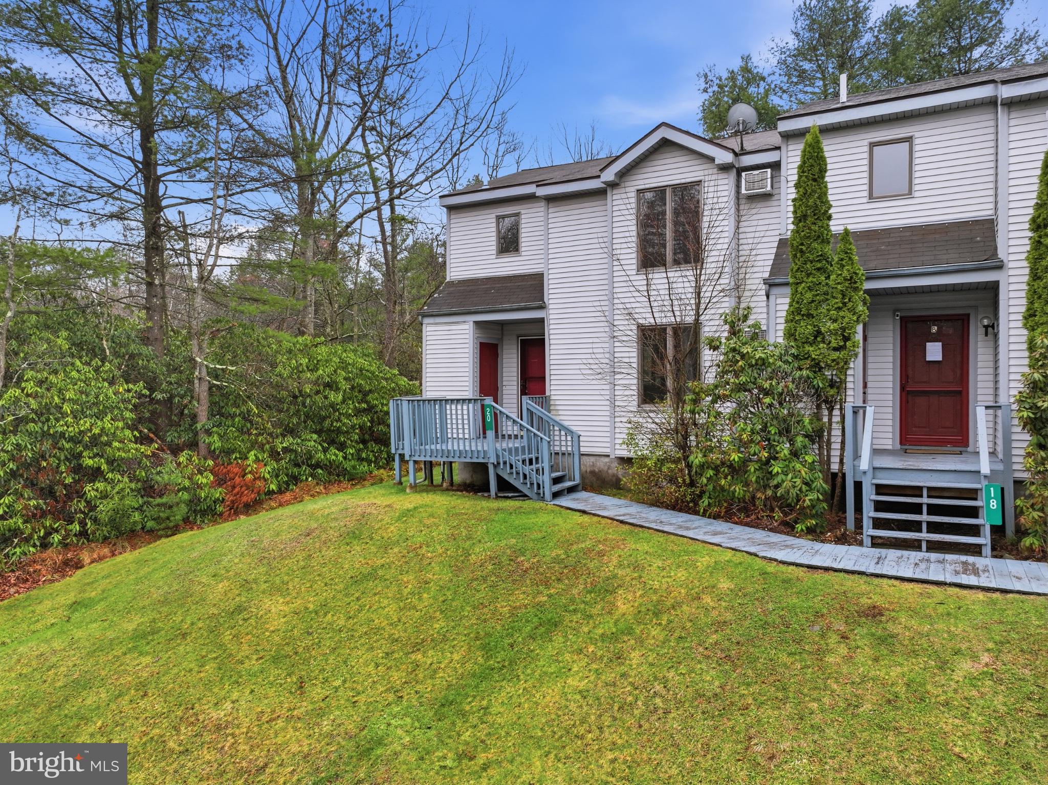 RIDGEWOOD CNTRY ESTS - Residential