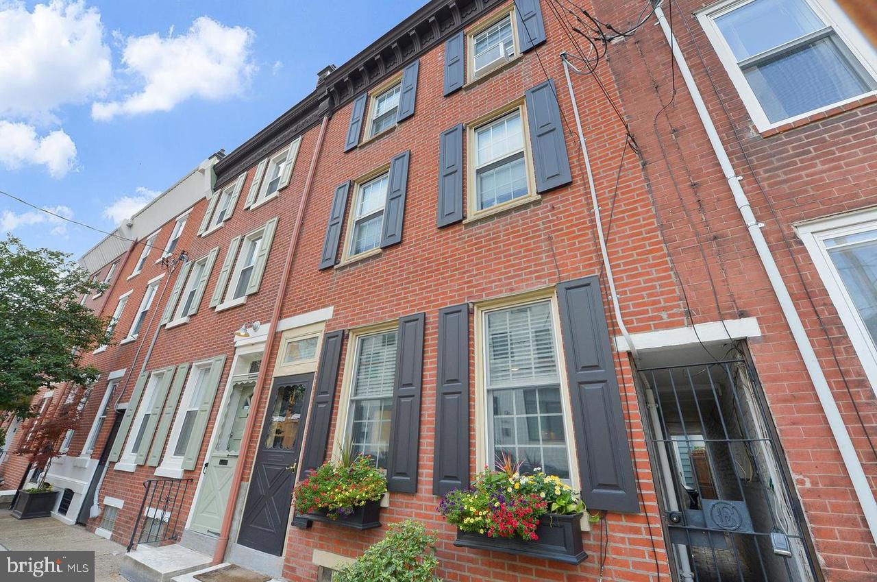 This beautiful home is now available to rent in Fishtown. Come check out this rental that has over 2,000 sq ft. One of the nicest and largest private backyards in the area! As you walk into the large living room you have great exposed brick features with built-ins around your fireplace. On the first floor you have 2 dining areas enough for your family and hosting. The renovated kitchen is perfect for all your home cooking and entertaining needs. A half bath is also located on the main floor. Towards the back you will have access to a great backyard patio. Upstairs you will have 3 bedrooms and 2 full bathrooms with ton of space and storage. Schedule your showing today as this home will not last. Available for move in mid August.